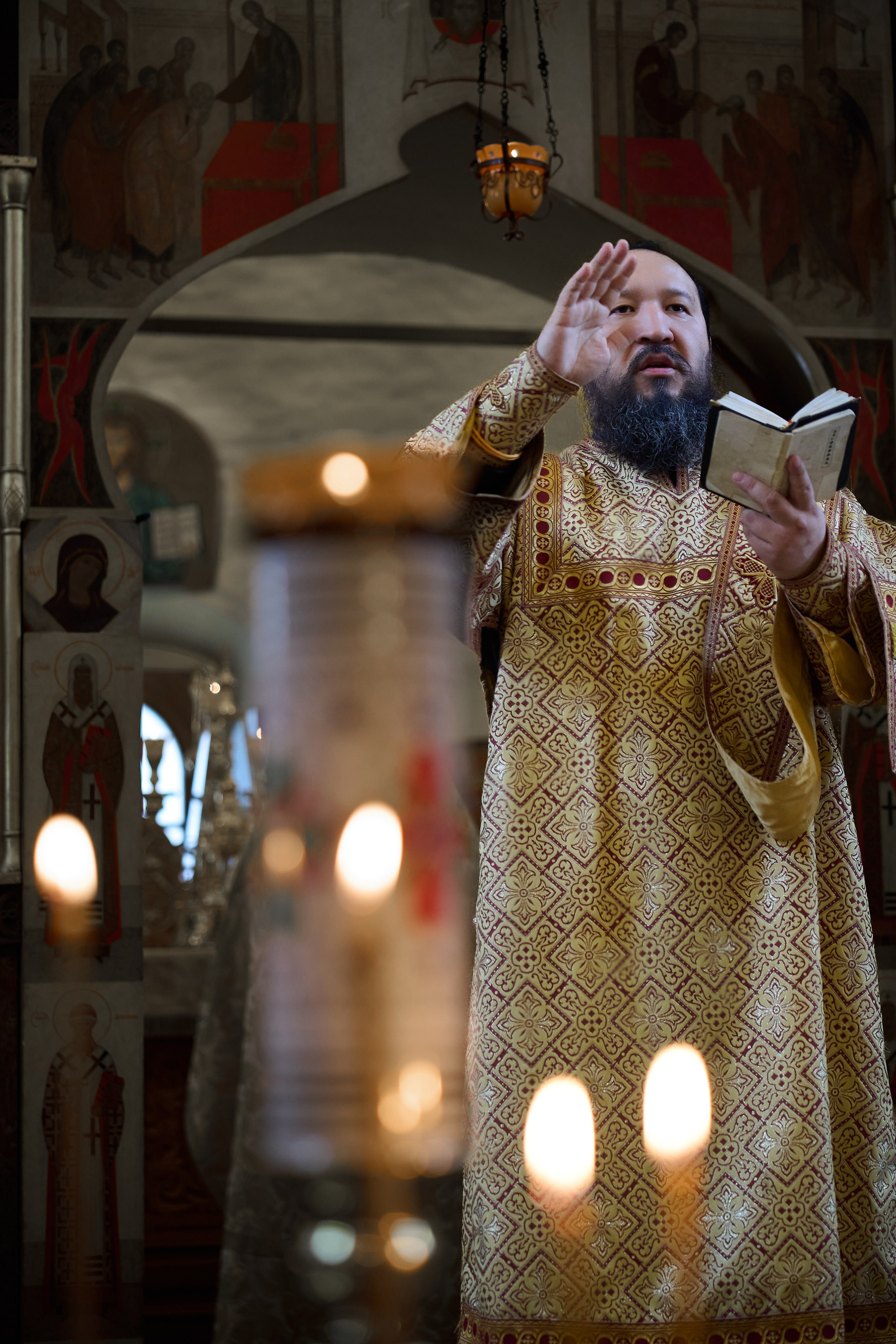 Литургия на китайском языке. Фотограф в Москве