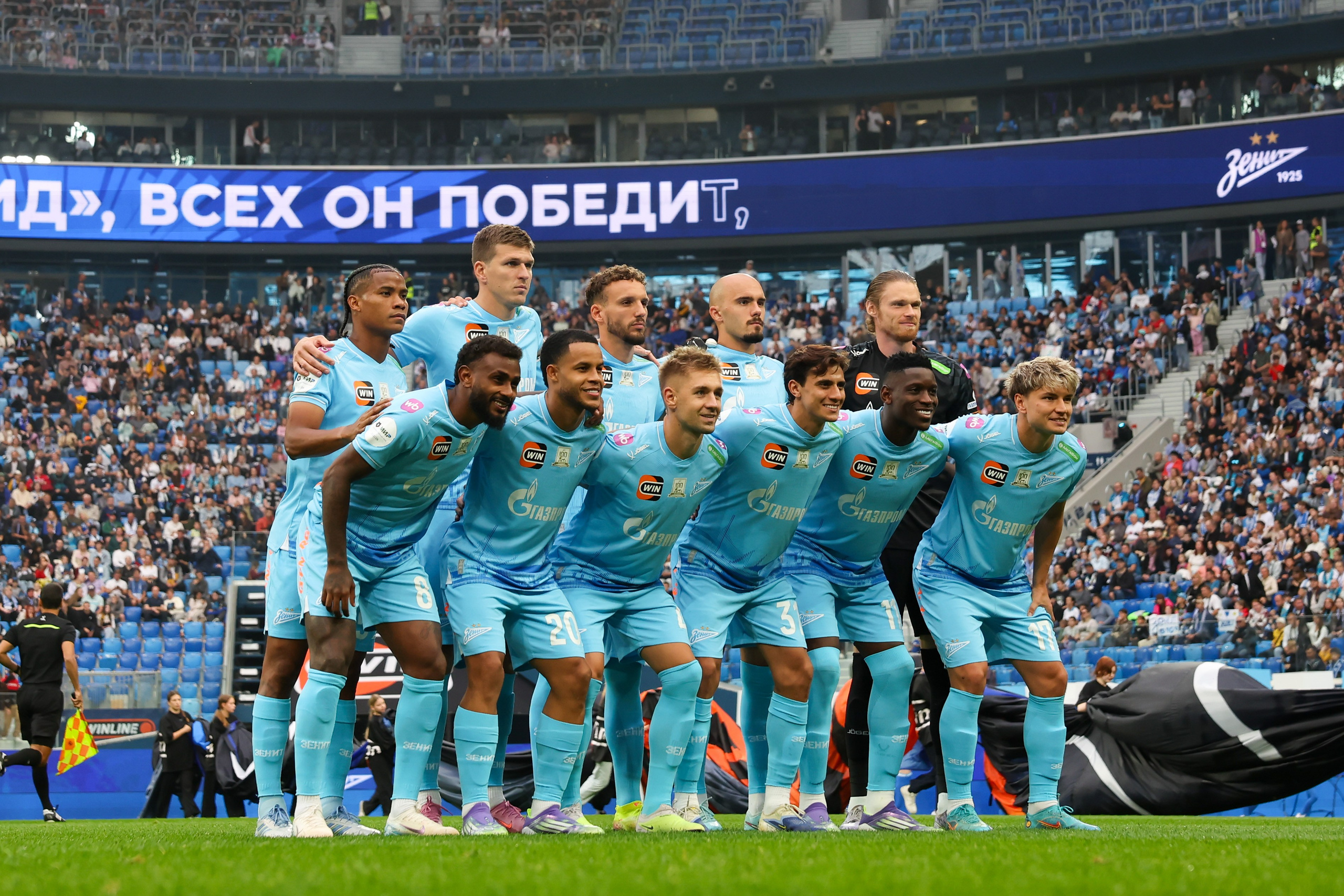 ФК «Зенит» — ФК «Динамо» Махачкала 23.08.2025. Спортивный и репортажный фотограф Антон Тереханов