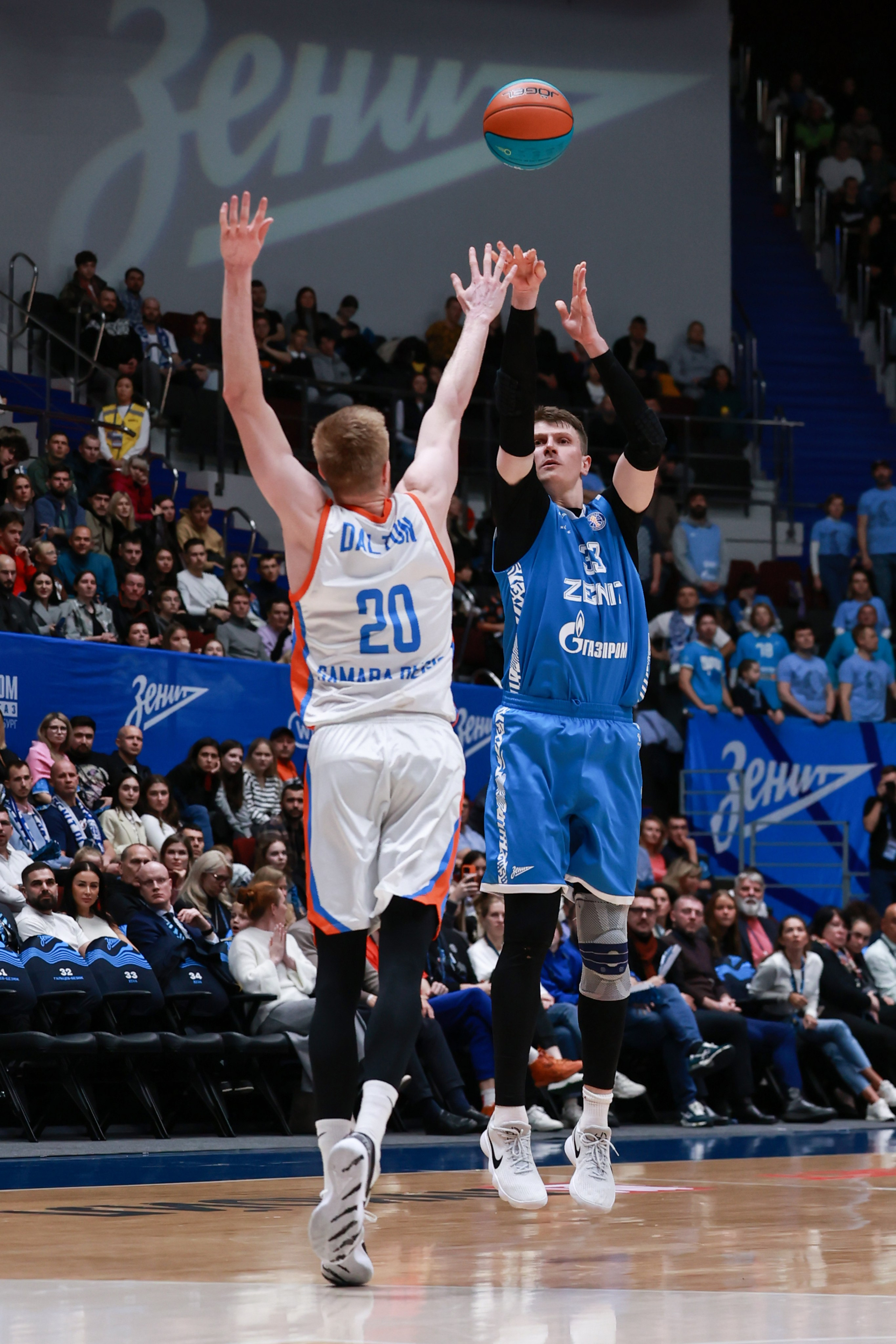 БК Зенит — БК Самара 30.10.2024. Спортивный и репортажный фотограф Антон Тереханов