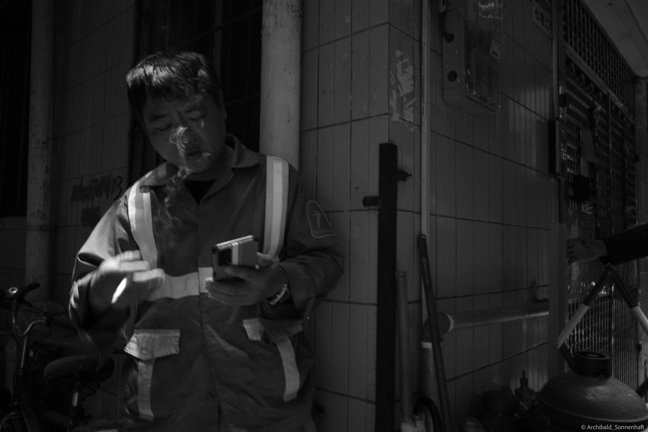 Shipai Urban Village. Photographer in Guangzhou, China. Archibald Sonnenhaft