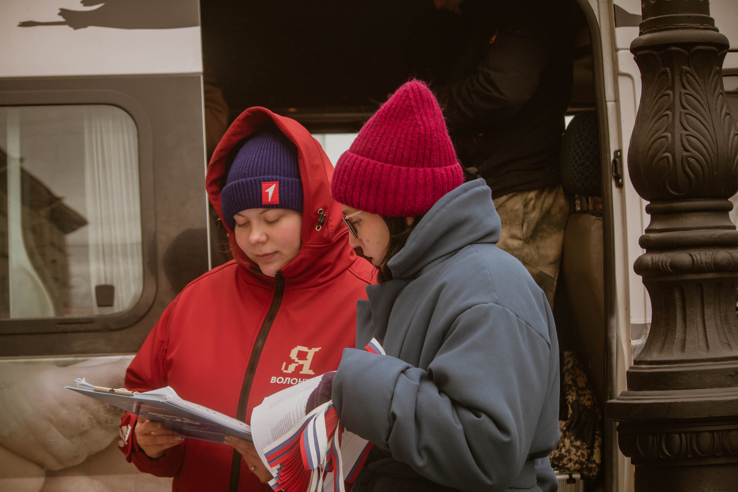 10 ЛЕТ ВМЕСТЕ — Патриотическая акция. Создадим шедевр? Виталина и её фотоискусство