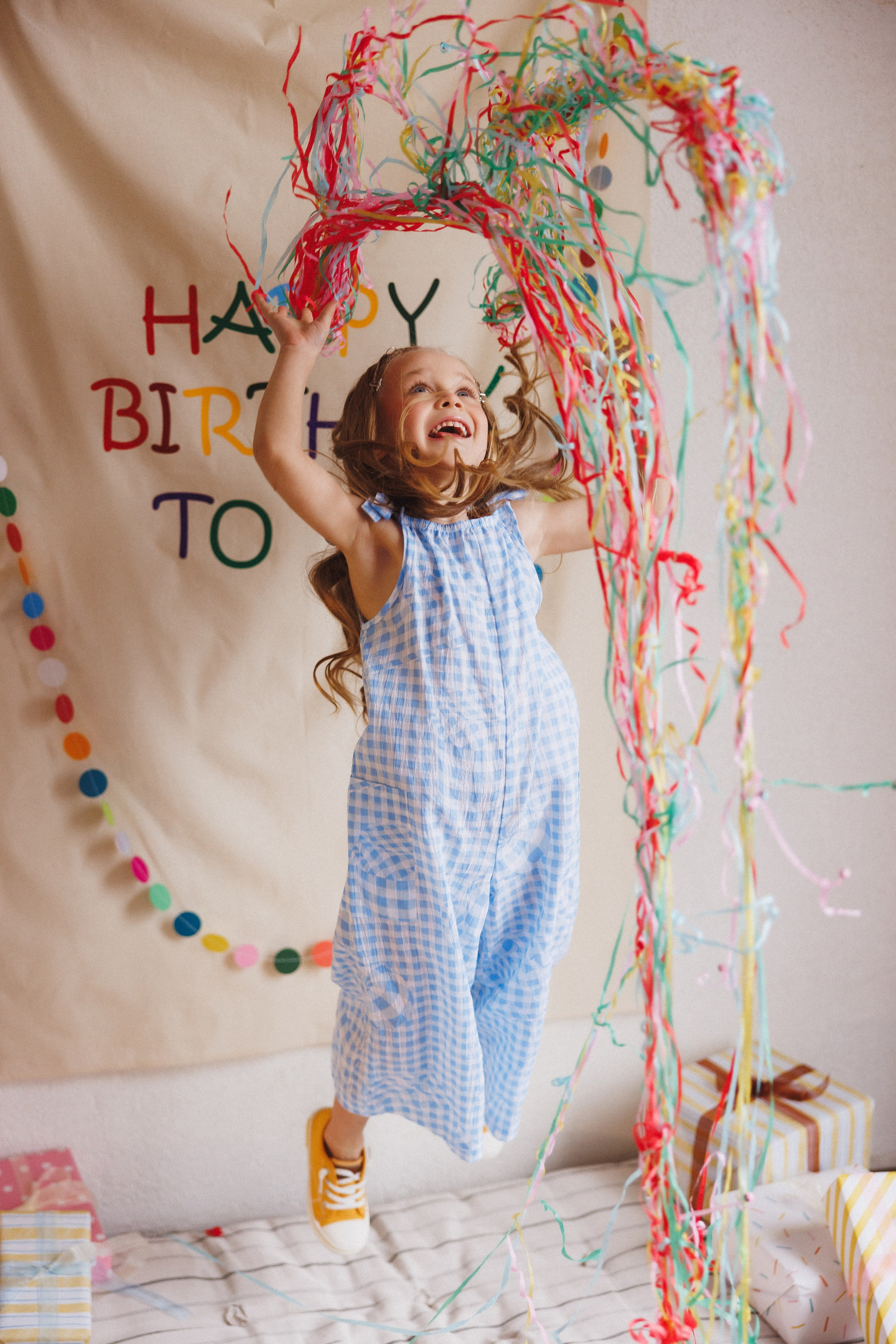 Яркая, весёлая фотосессия к Дню рождения. Фотостудия «Mestone», город Краснодар. Семейный и детский фотограф в Краснодаре Анна Трашкова