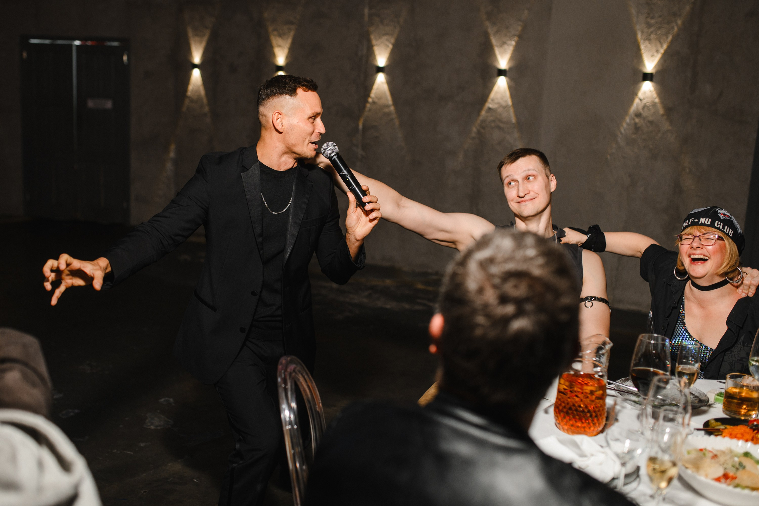 Новогодний корпоратив в газгольдере. Фотограф Денис Неместо, портрет, репортаж