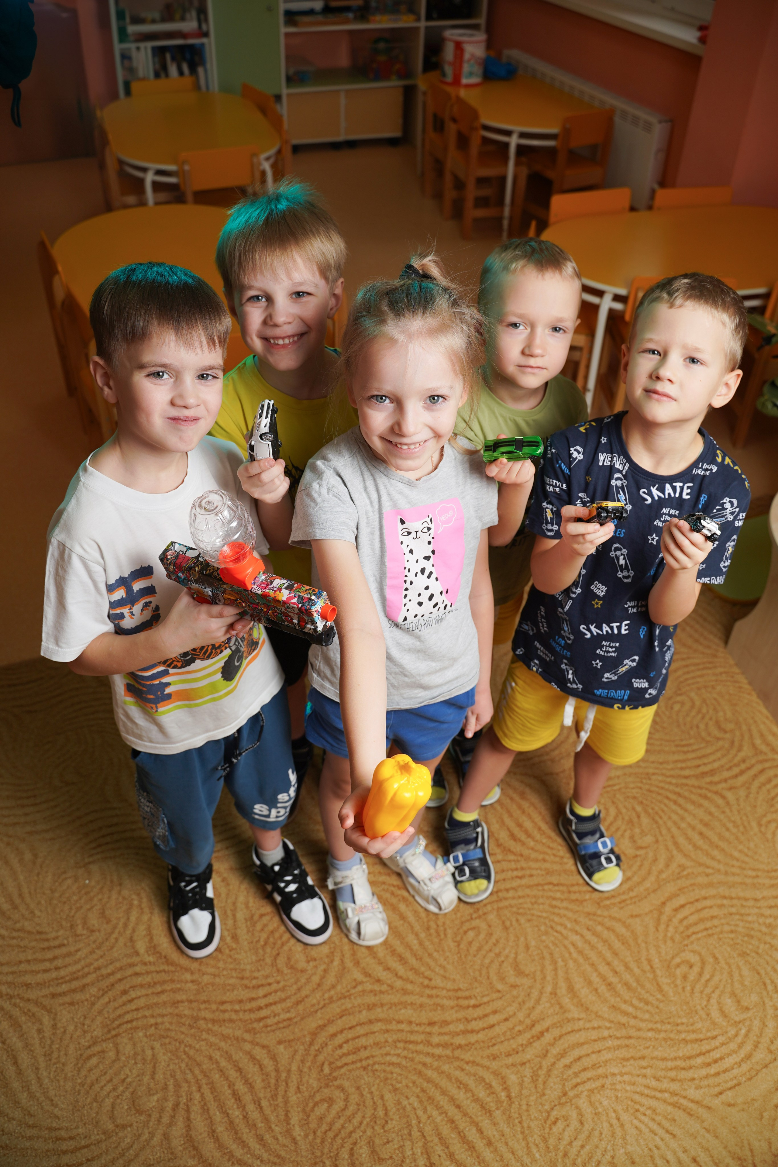 Выпускные альбомы для детских садов в Красноярске от AlbomKras 🎀🍀. AlbomKras -выпускные альбомы Красноярска с авторским дизайном и качественной фотосъемкой! ⭐⭐⭐⭐⭐ 5.0