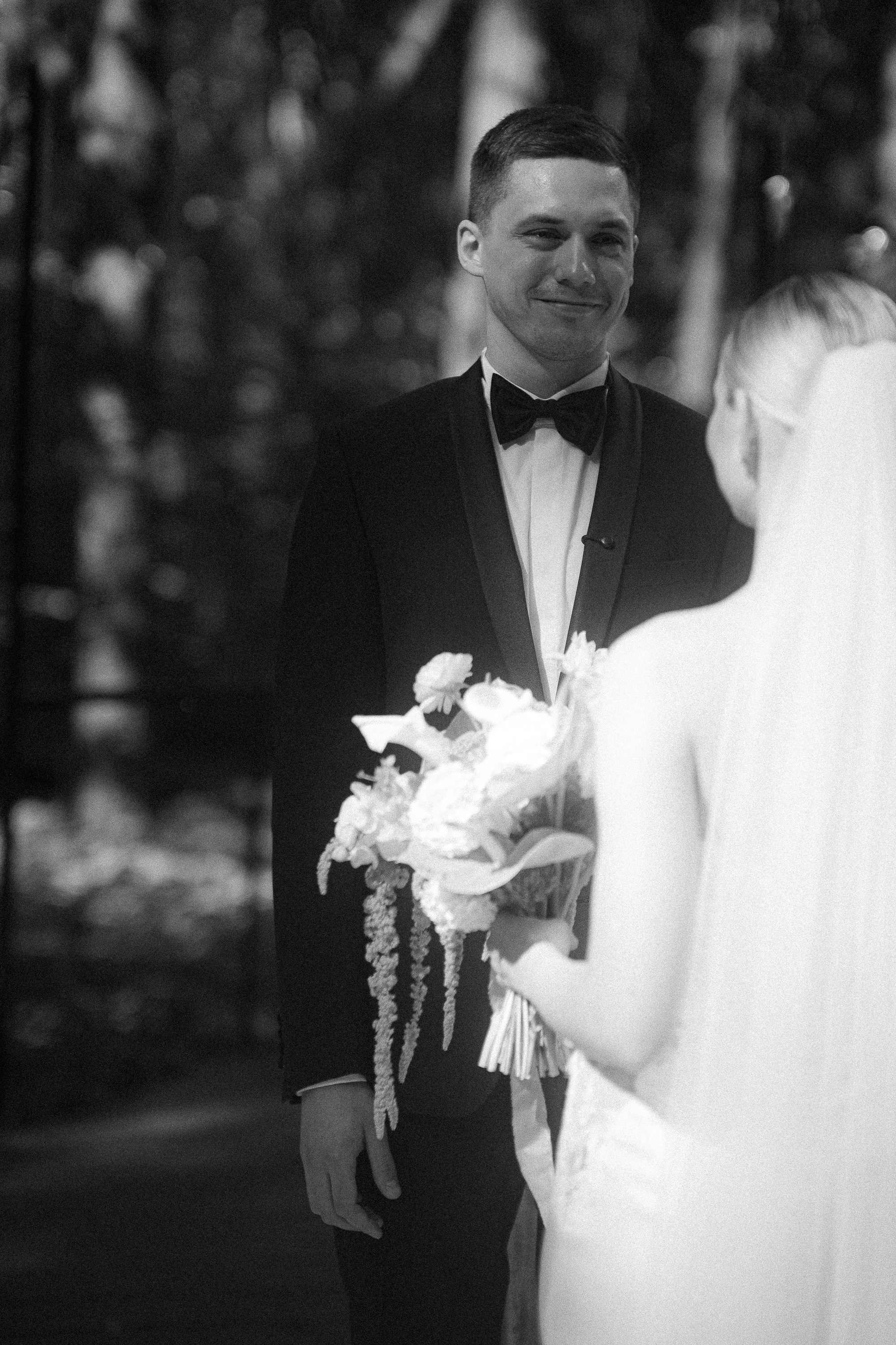 Love is all Around. Сентиментальная свадебная фотография