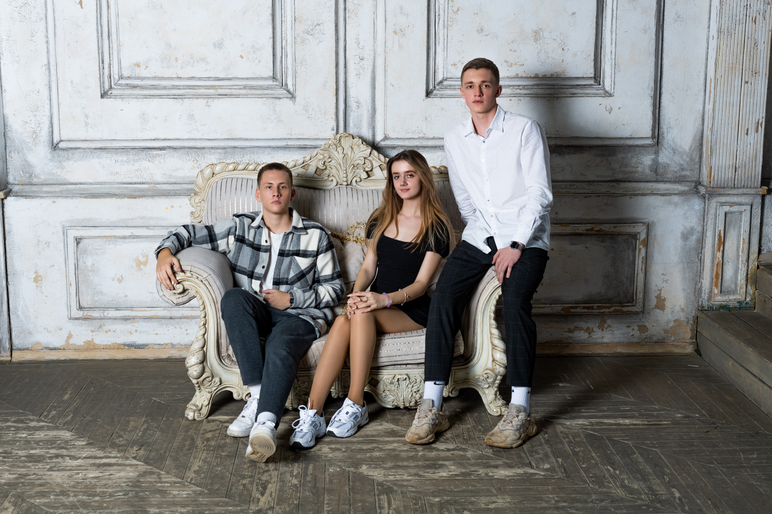 Пример фото выпускников в студии. Выпускные альбомы в Подольске Москве и МО