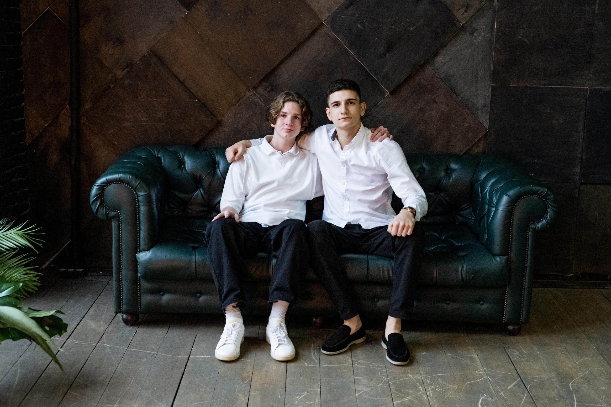 Пример фото выпускников в студии. Выпускные альбомы в Подольске Москве и МО