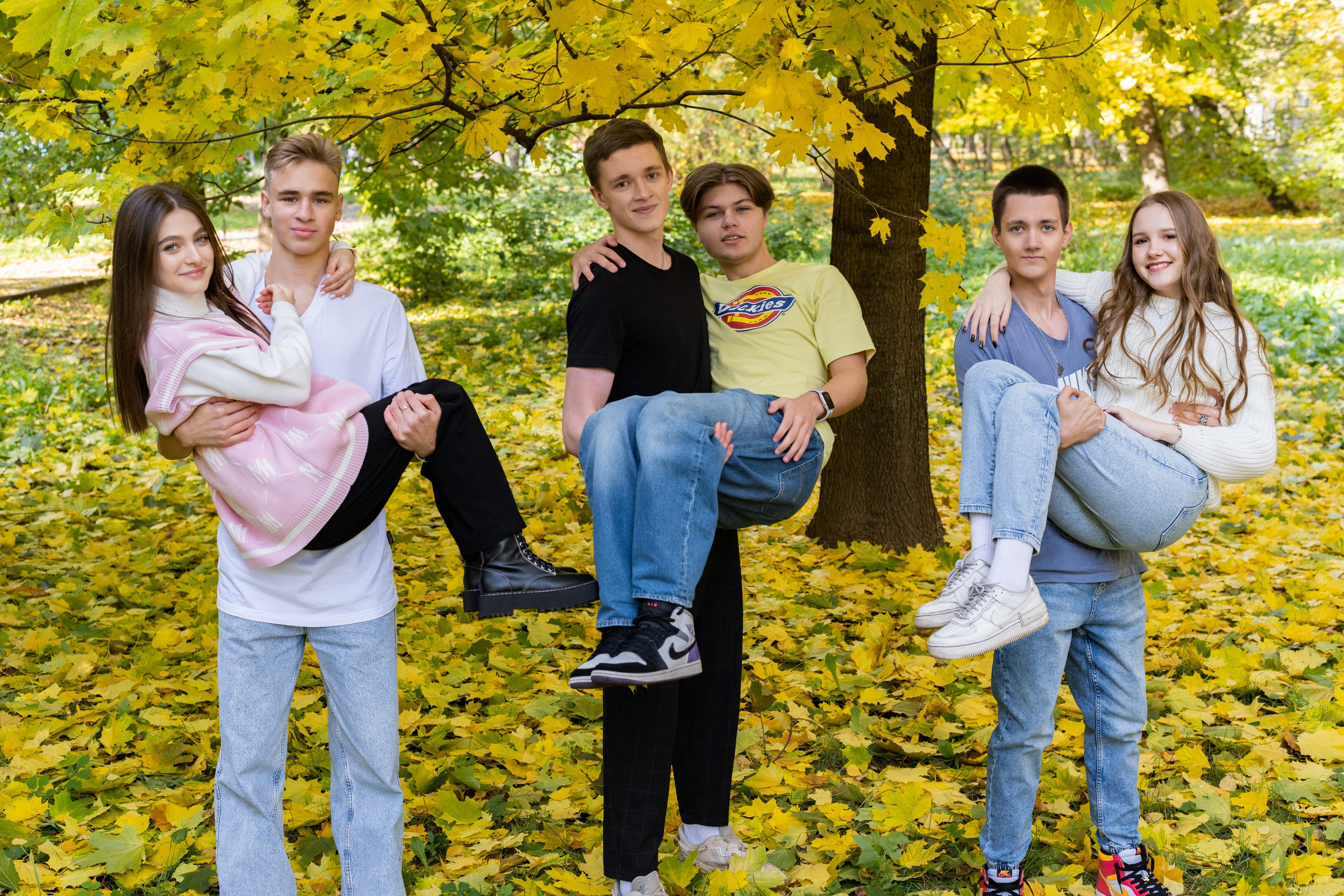 Уличная фотосессия на выпускной альбом. Выпускные альбомы в Подольске Москве и МО