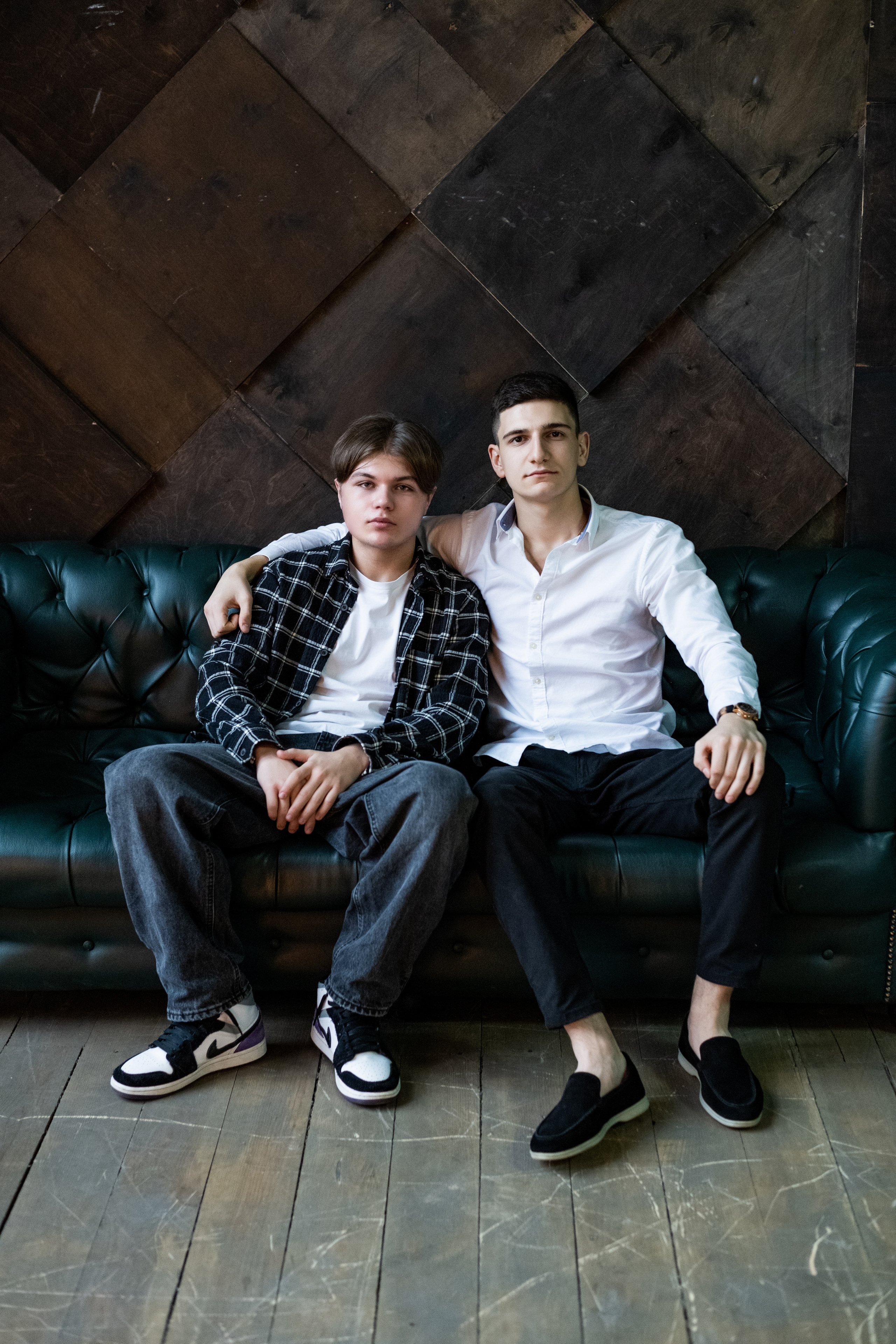 Пример фото выпускников в студии. Выпускные альбомы в Подольске Москве и МО