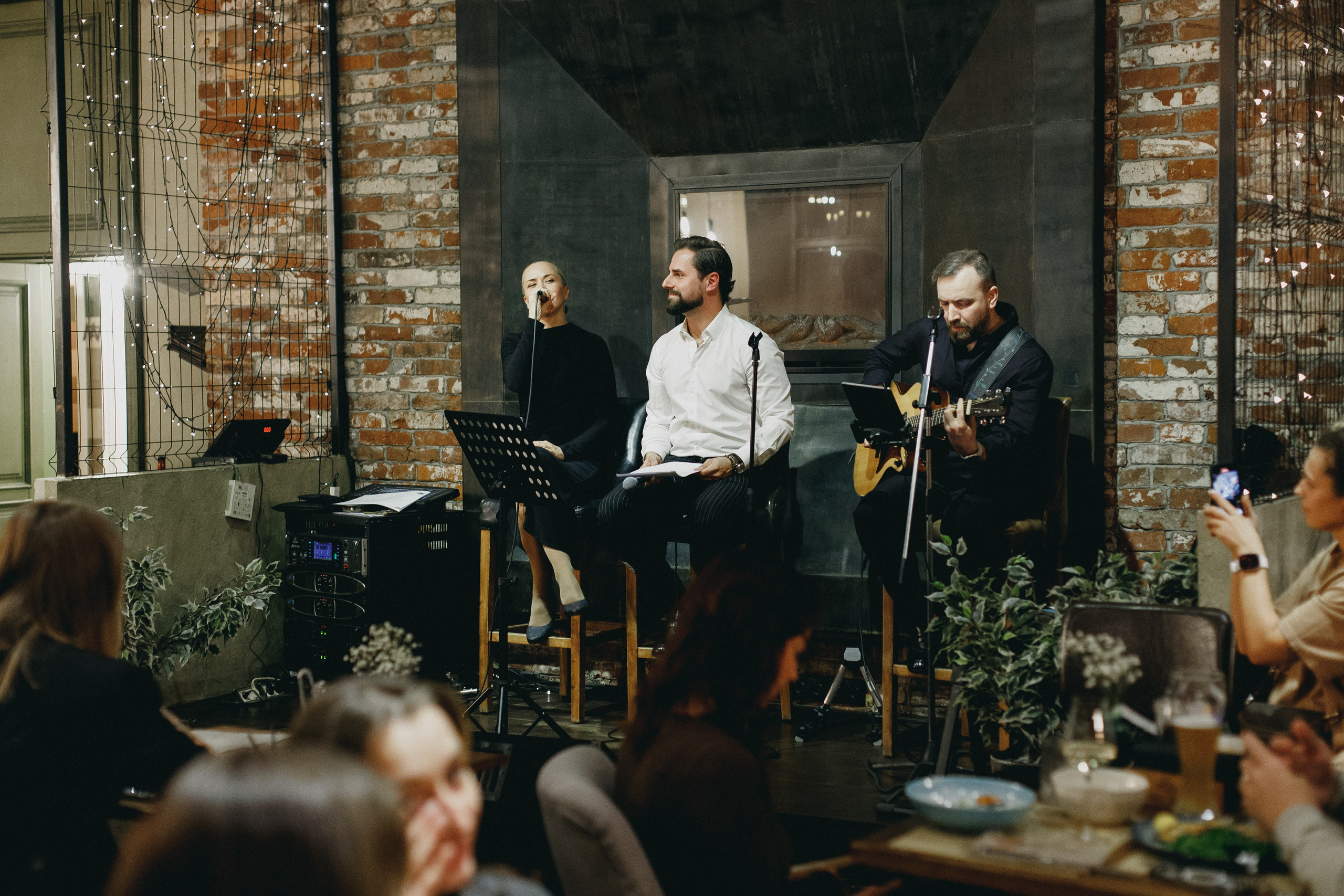 Музыкально-поэтический вечер с Иваном Засухиным. СВОИ. ФОТООТЧЕТЫ-СОБЫТИЯ-МЕСТА