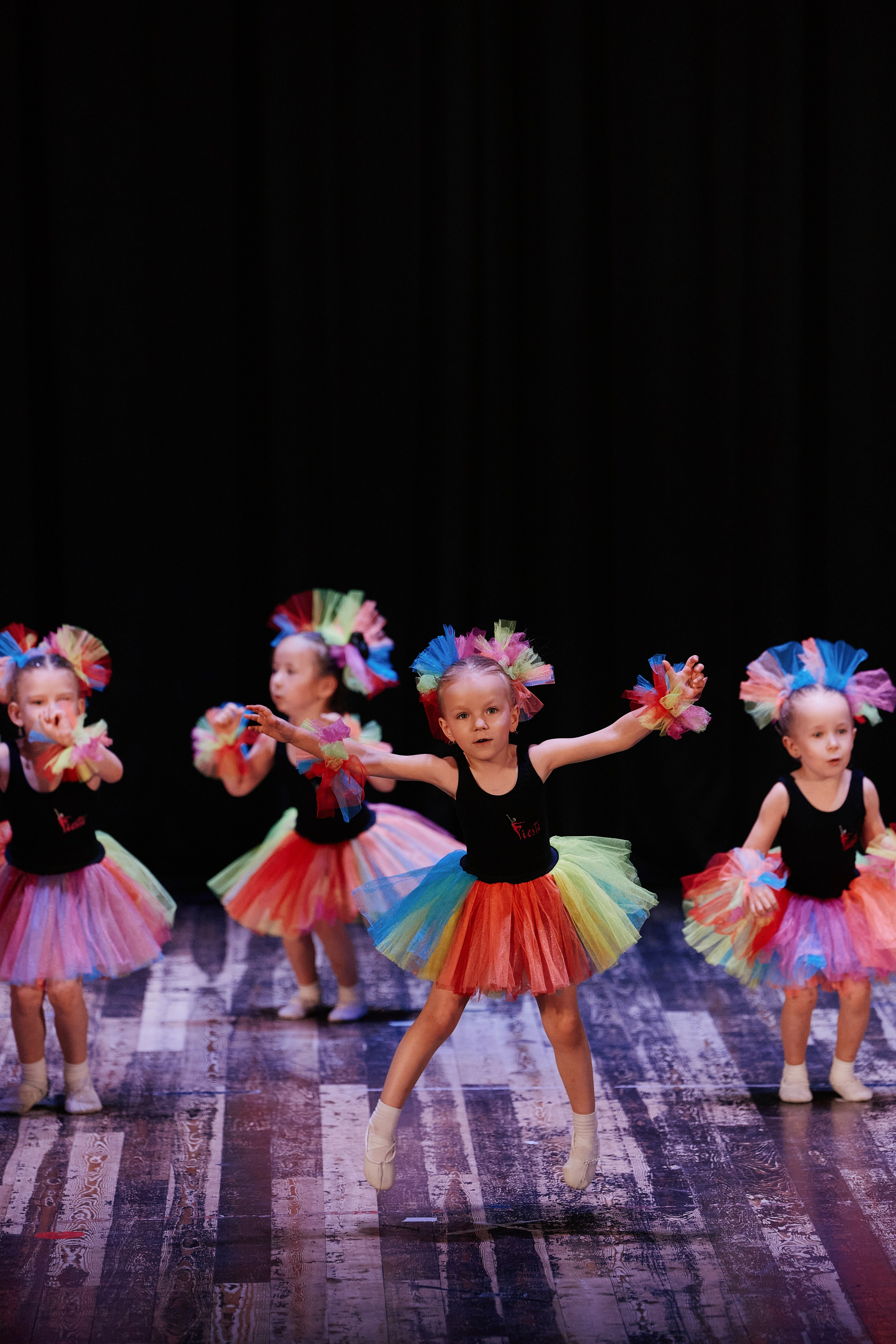 Концерт танцевальной студии Фиеста 08.06. Свадебный репортажный фотограф краснодар максим дремов дрёмов фотосессия студия цена