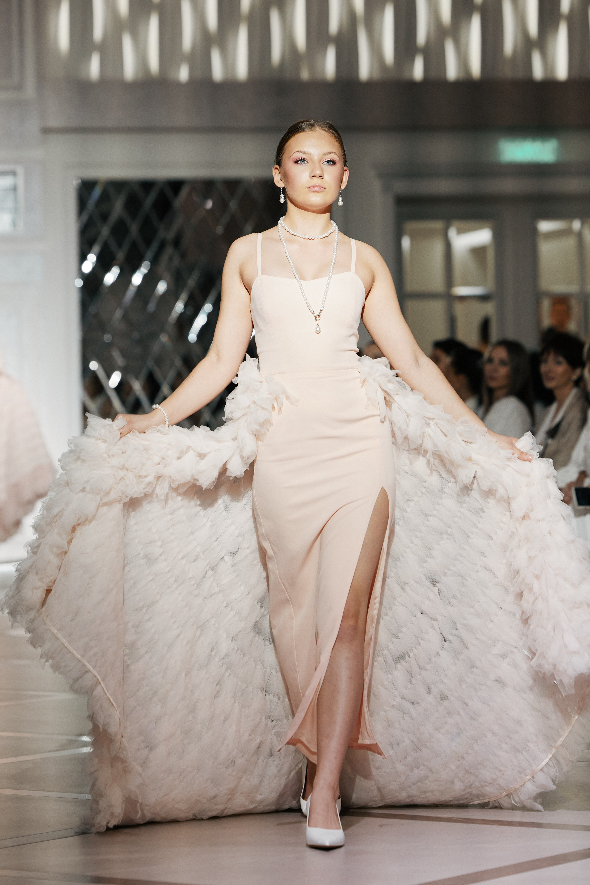 KRASNODAR FASHION WEEK 14.06. Свадебный репортажный фотограф краснодар максим дремов дрёмов фотосессия студия цена