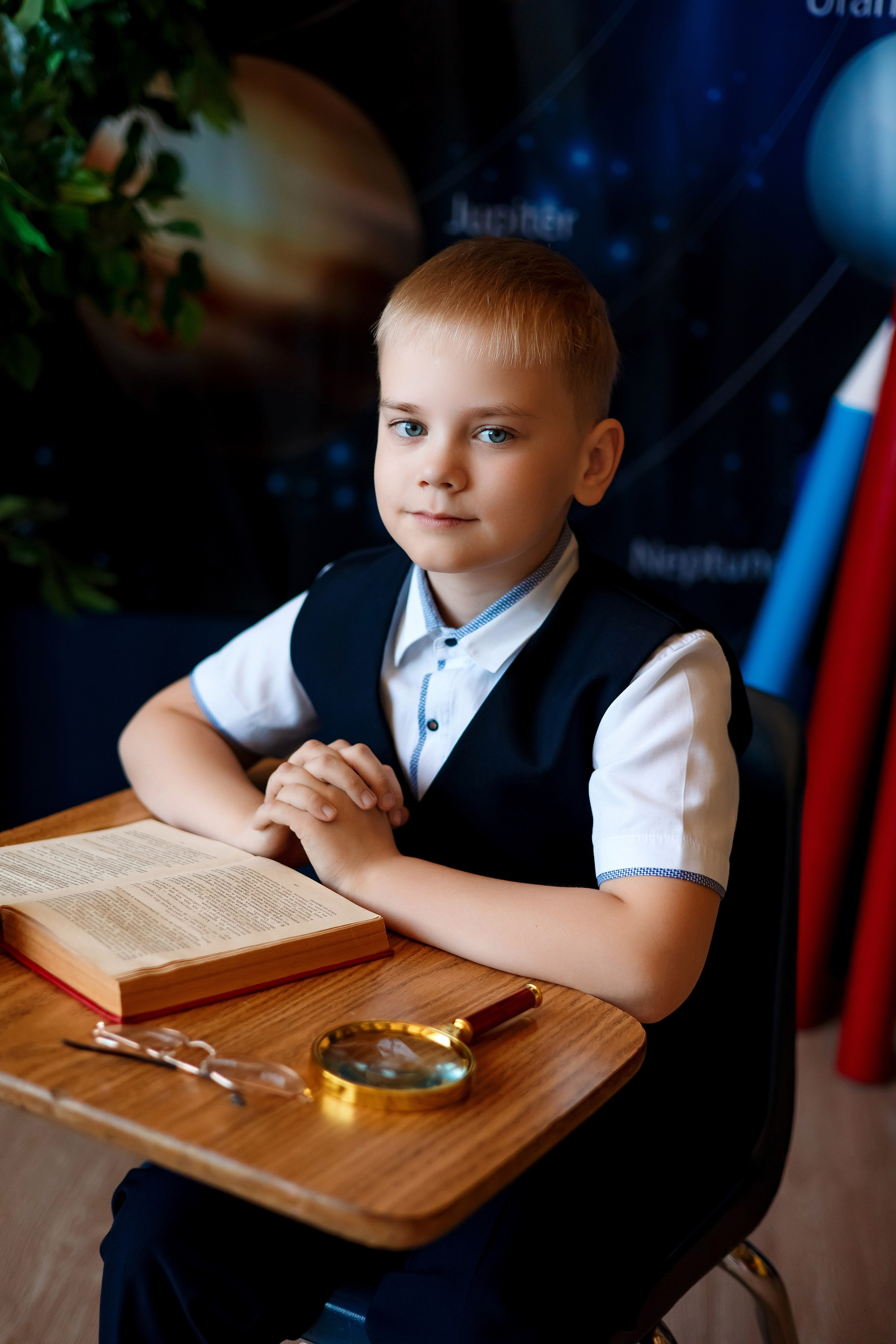 4 класс фотосессия в фотостудии. Фотограф Любовь Корниенко, Примоский край