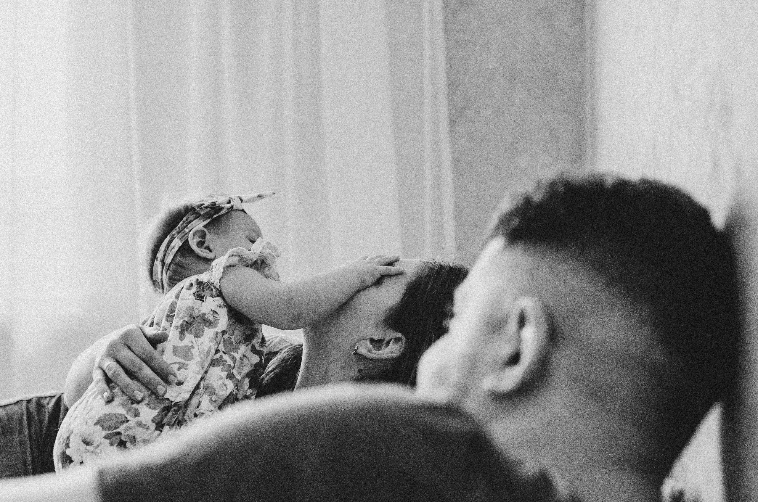 Мамина нежность, папина сила. Семейный фотограф в Екатеринбурге Всеволод и Марина Пономаревы