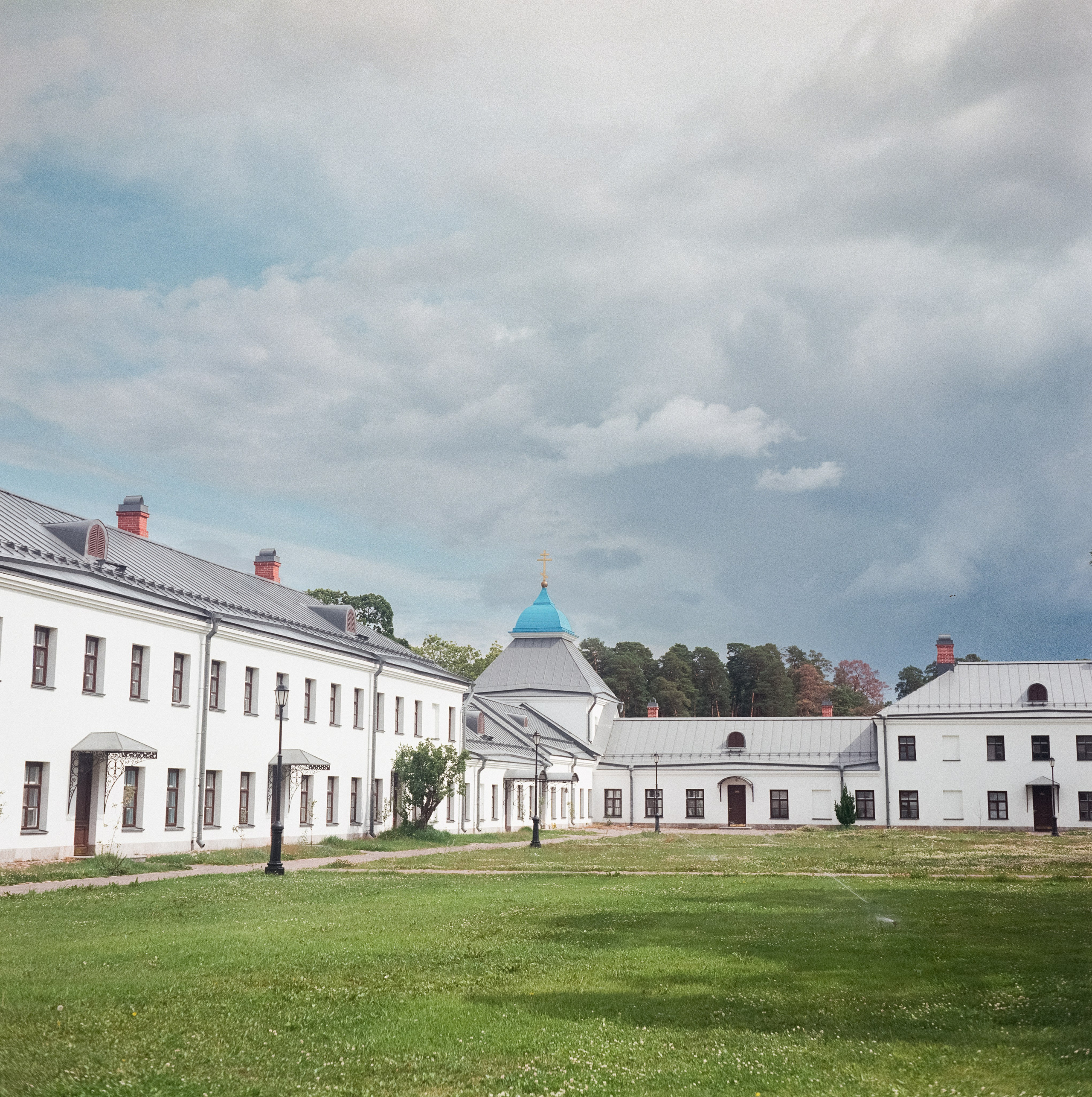 Коневский монастырь, остров Коневец / Super Fujica-6 / Fujifilm NPL 16