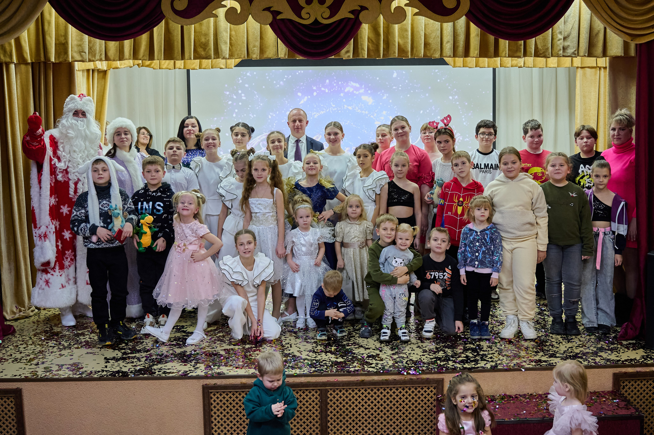 Концерт в ДК с. Виноградное. Жизнь курорта Кабардинка в фотографиях