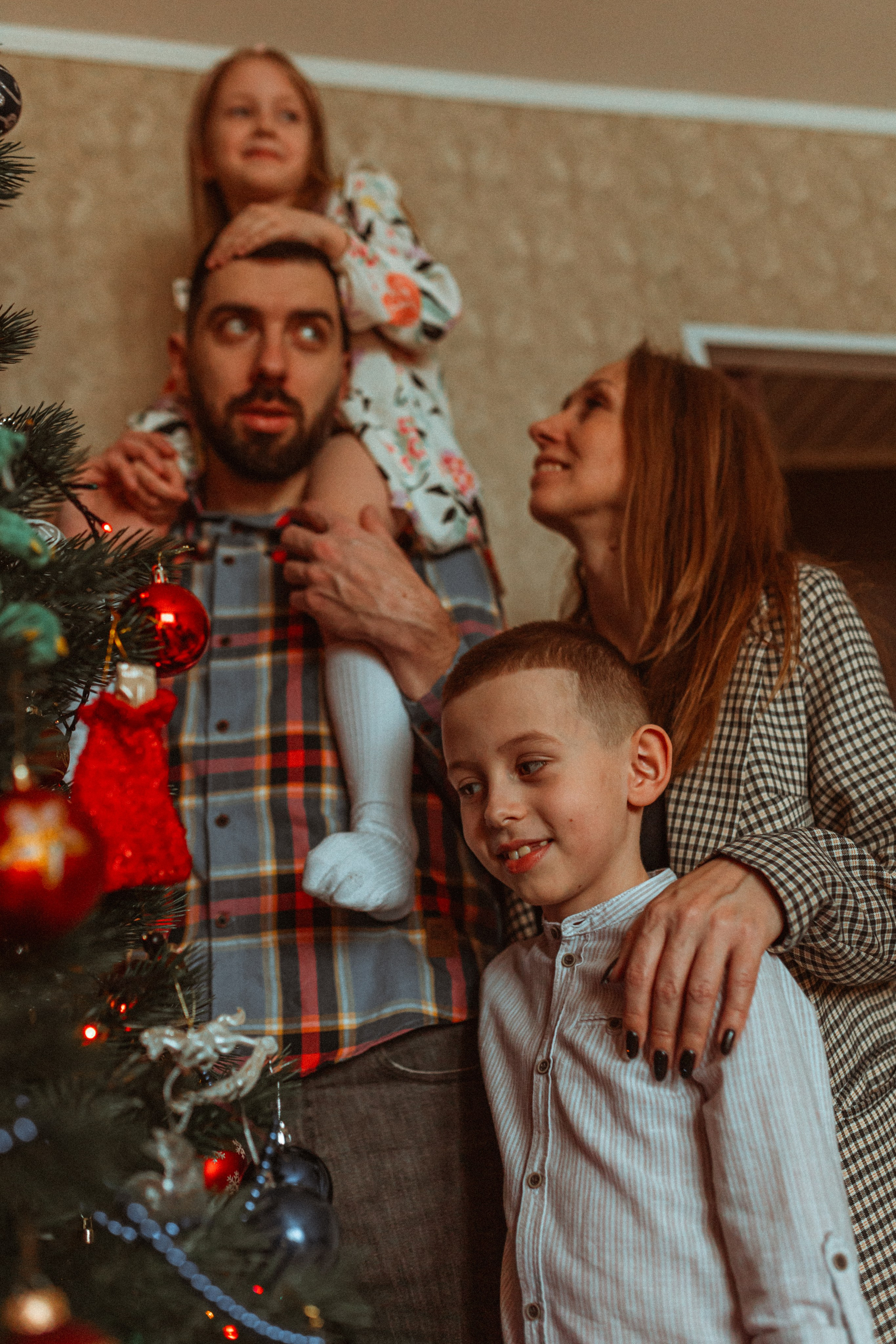 Марина с семьей. Семейный фотограф lifestyle в Новосибирске Елена Шпилевая