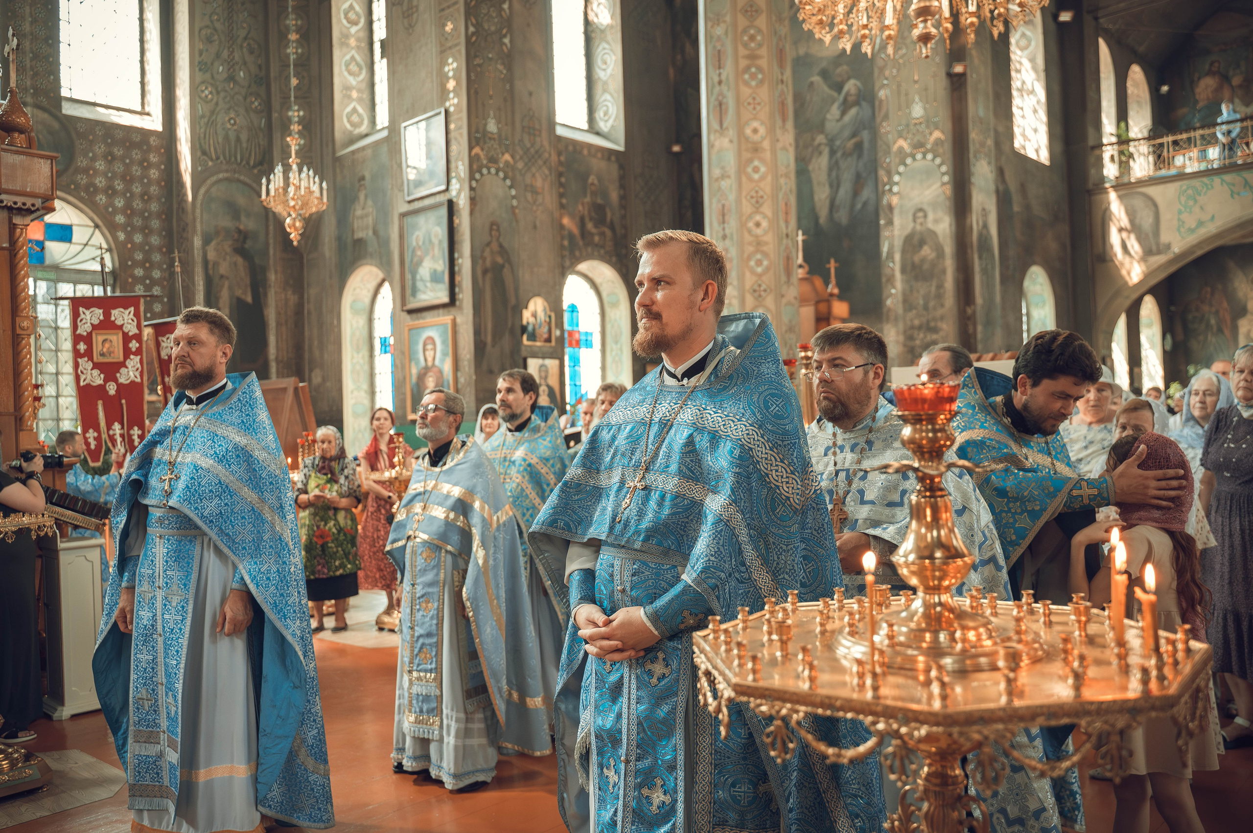 День празднования иконы Божией Матери, именуемой «Троеручица». ФОТОГРАФ НА ТАИНСТВА ВИКТОРИЯ БЕРЕЖНАЯ