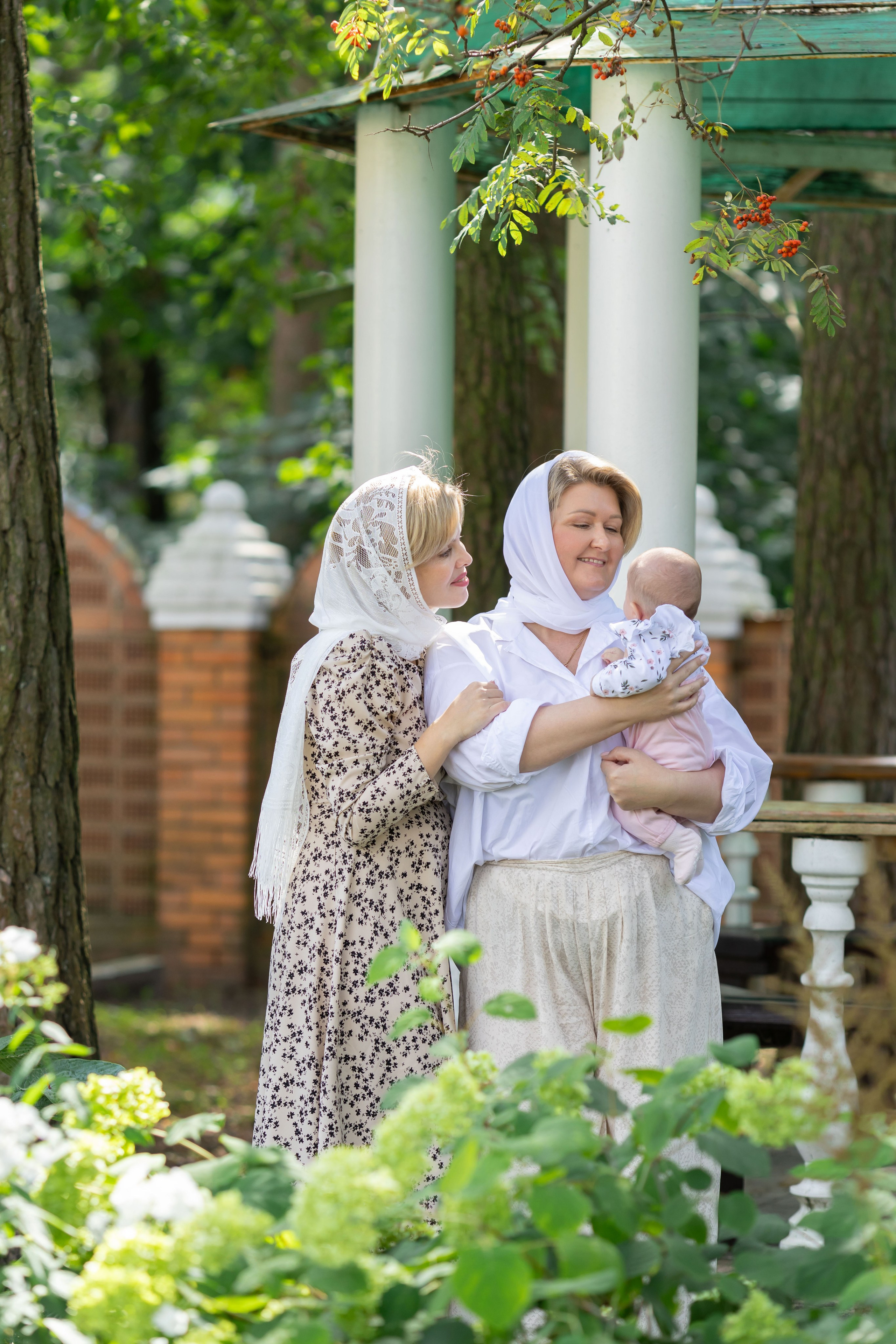 Крещение Веры. Храм преподобного Саввы Сторожевского. Семейный и детский фотограф Анна Петракова
