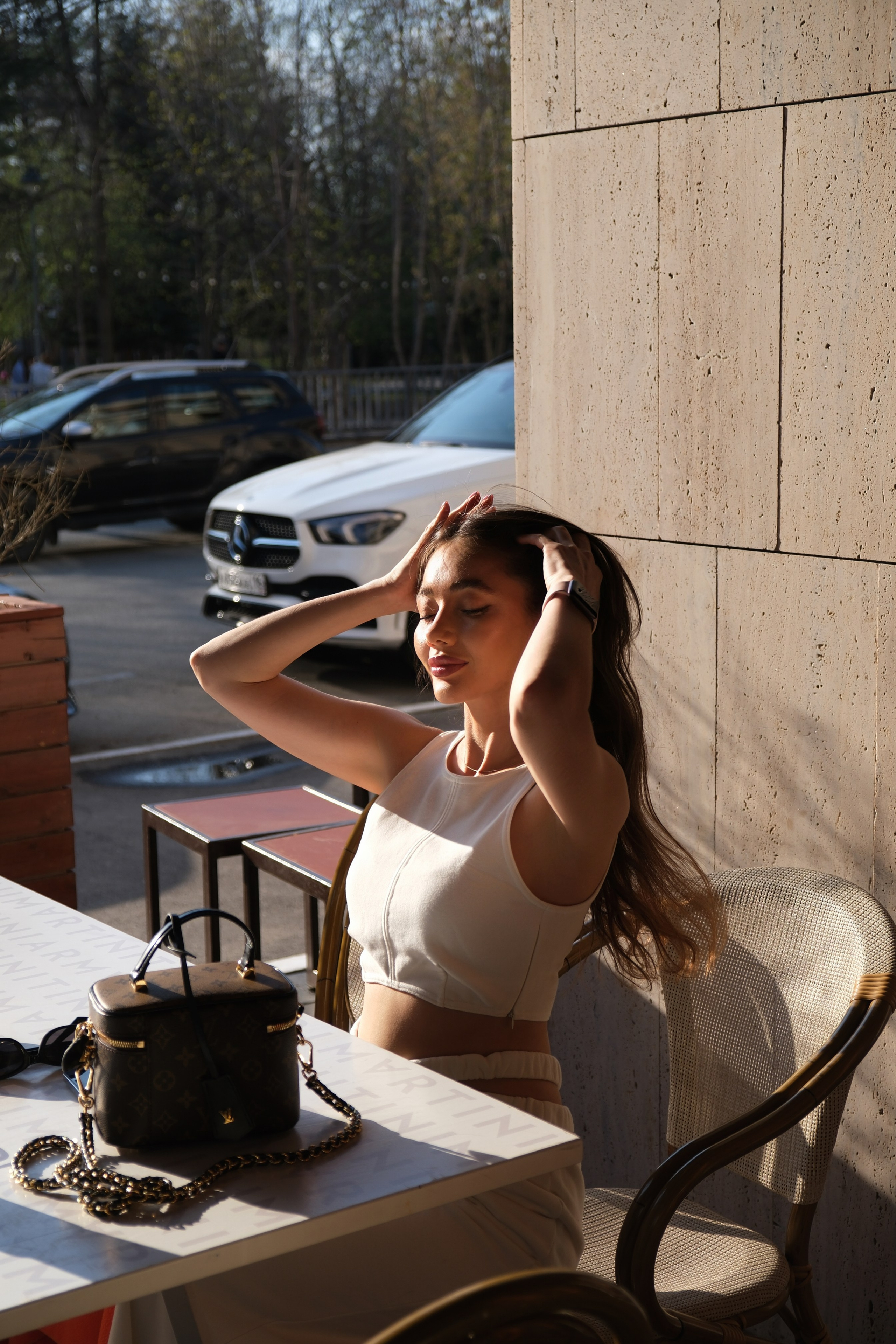 В кафе. Фотограф на камеру и мобильная съемка в Казани Лидия