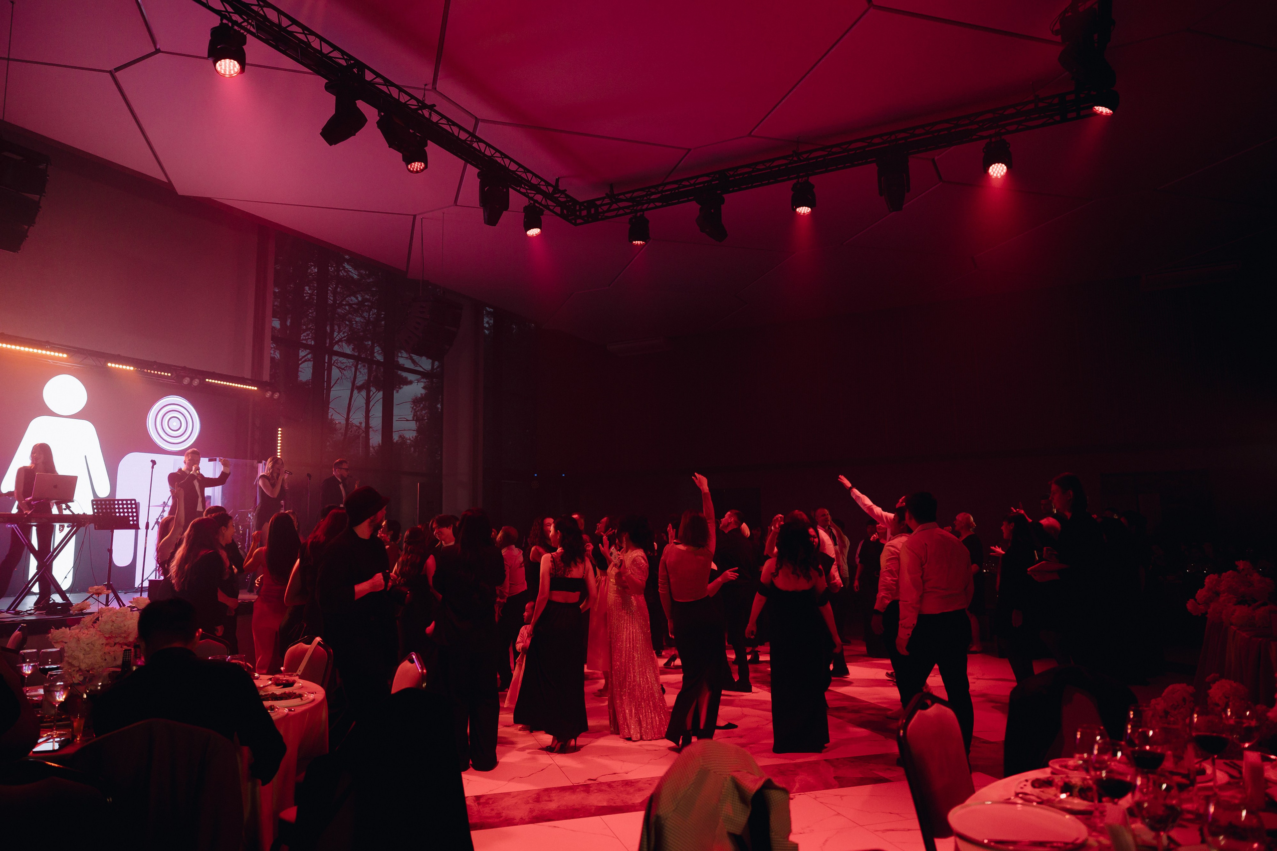 ПАРК СИТИ, MARY WHITE. Свадебный и индивидуальный фотограф в Челябинске Евгения Негодяева