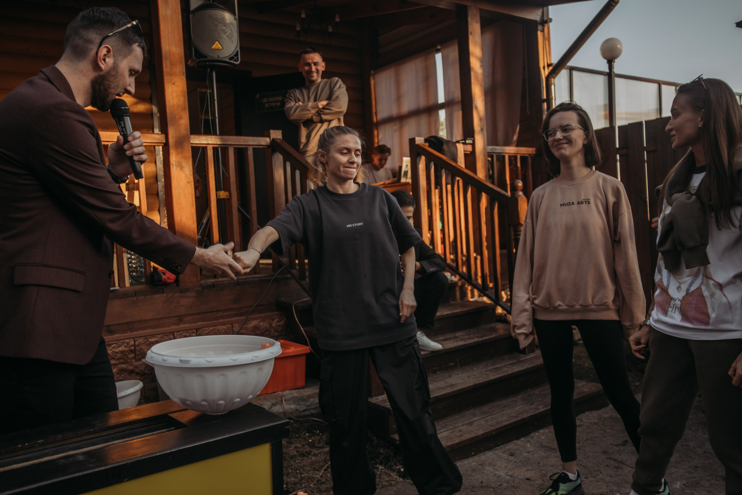 Корпоратив Muza_Arts. Венера Гайн. Репортажный фотограф  Тюмень. Обучение фотографии с 0