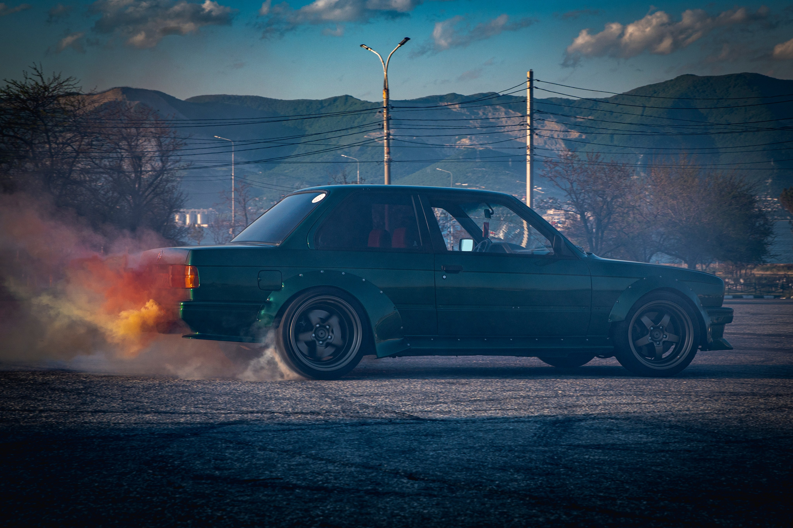 БМВ & Доберман. Фотограф Роман Адлер