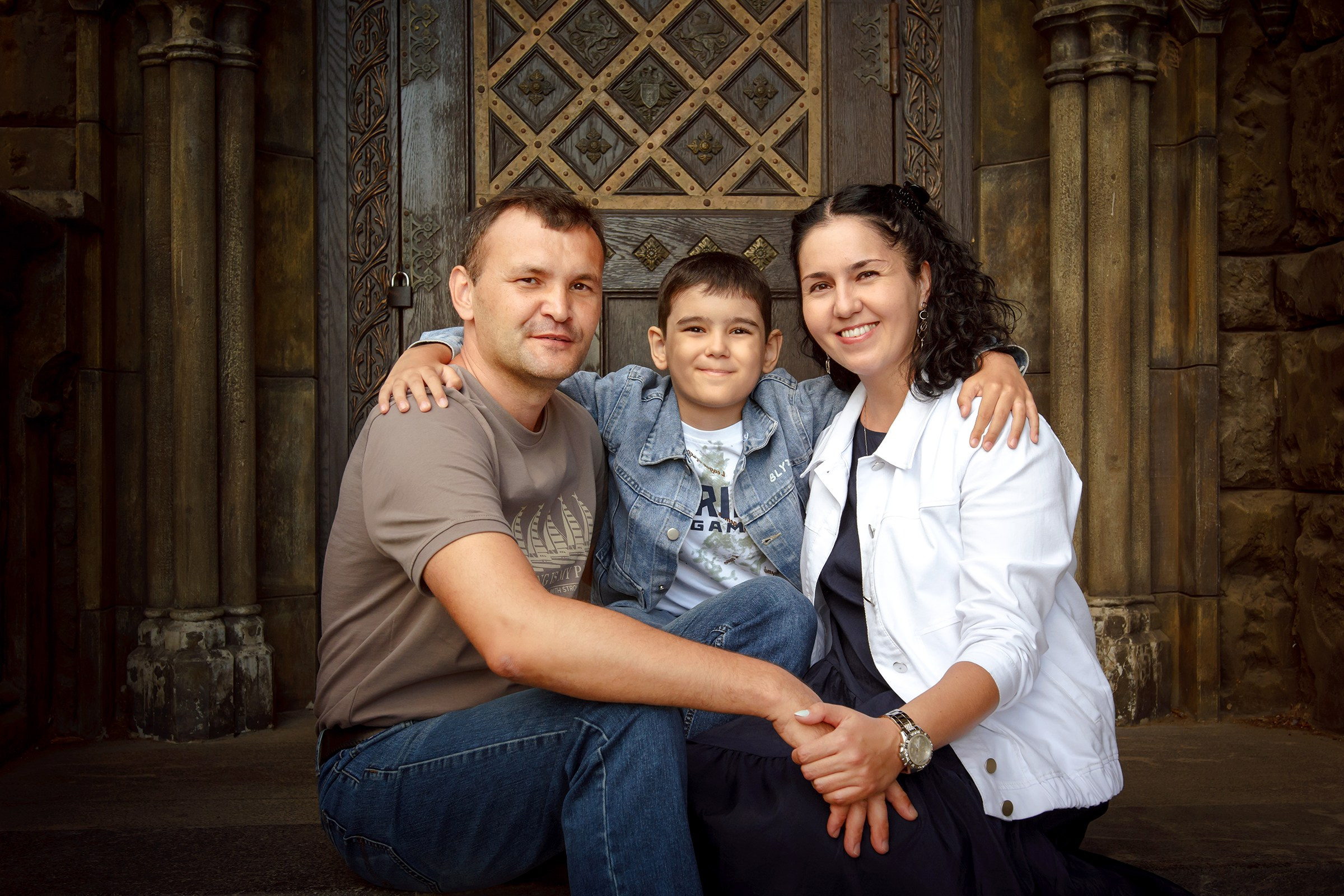 Семейная фотосессия у Замка Гарибальди. Фотограф Оксана Сафонова г. Тольятти