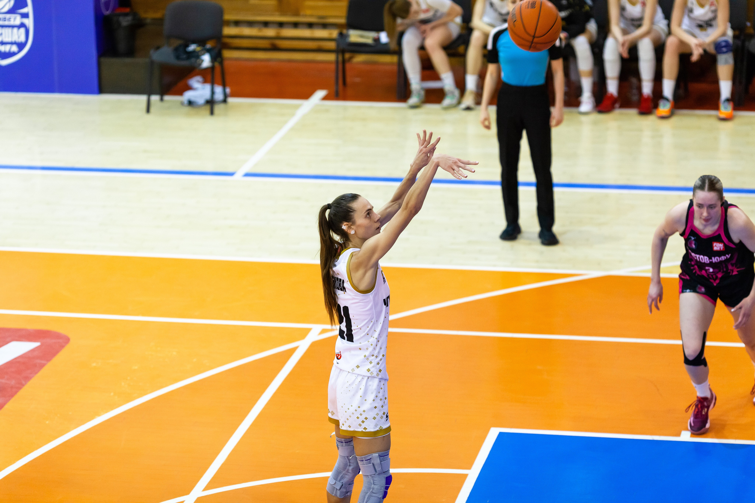 ЧГУ-Атланта — Ростов-ЮФУ / 1 игра. Фотография