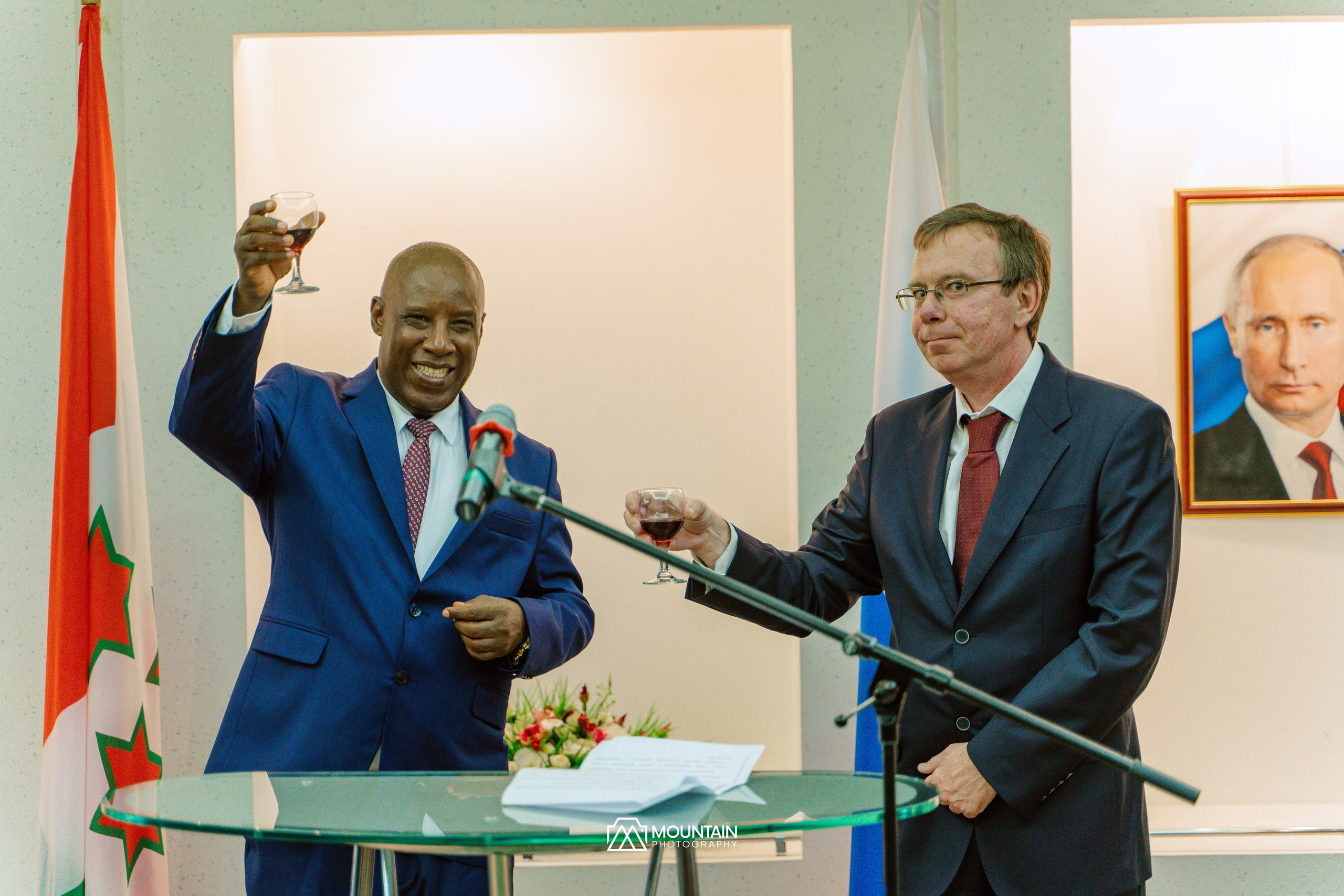 Burundi Indepence Celebration. Photographer based in moscow Peter Tchana