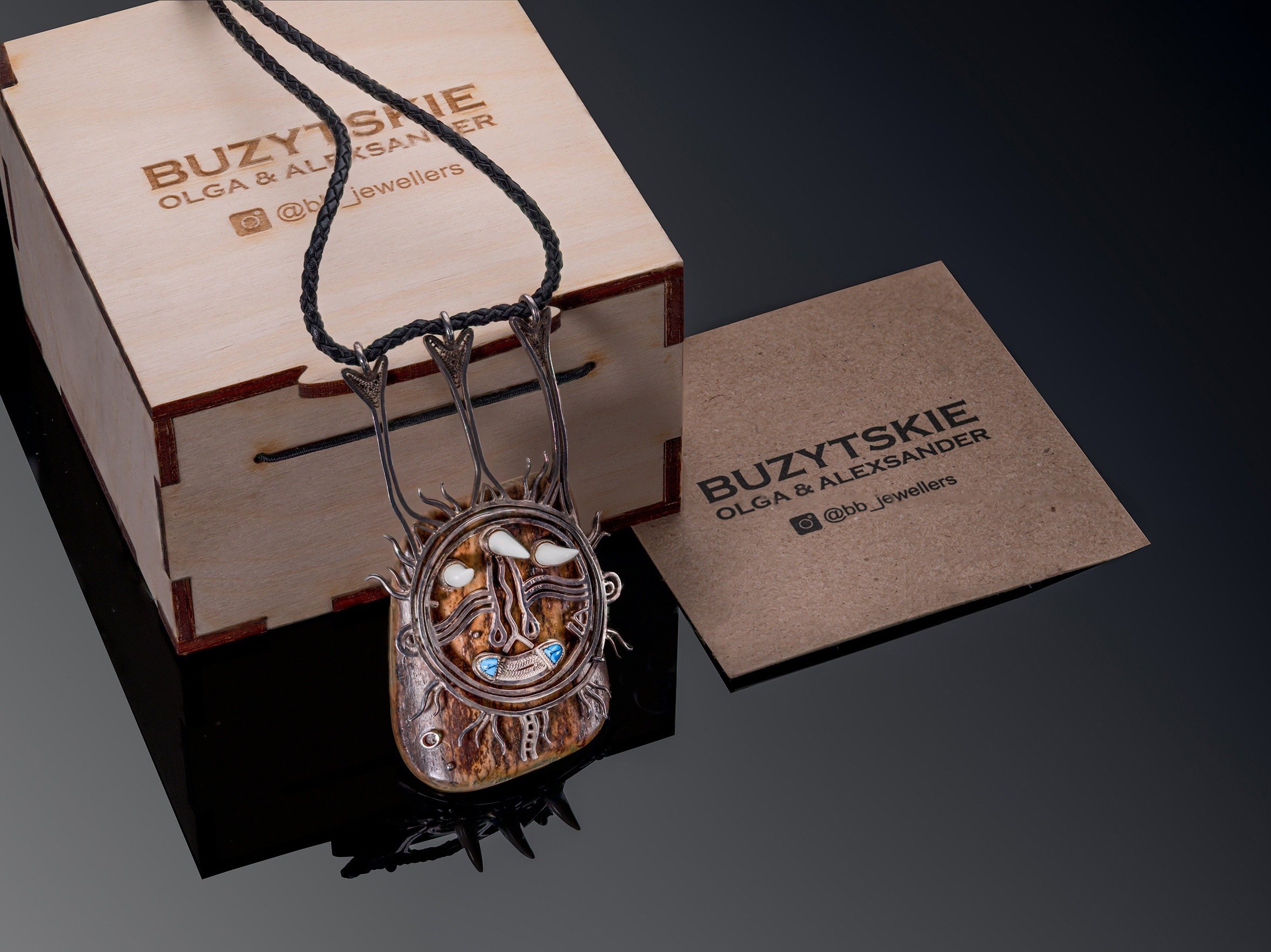 Рекламная эксклюзивная предметная фотосъёмка ювелирных изделий в Москве  тел +7 966-003-13-07. Высококачественная профессиональная рекламная фотосъёмка ювелирных украшений, драгоценных камней в Москве. Обучение, консультация