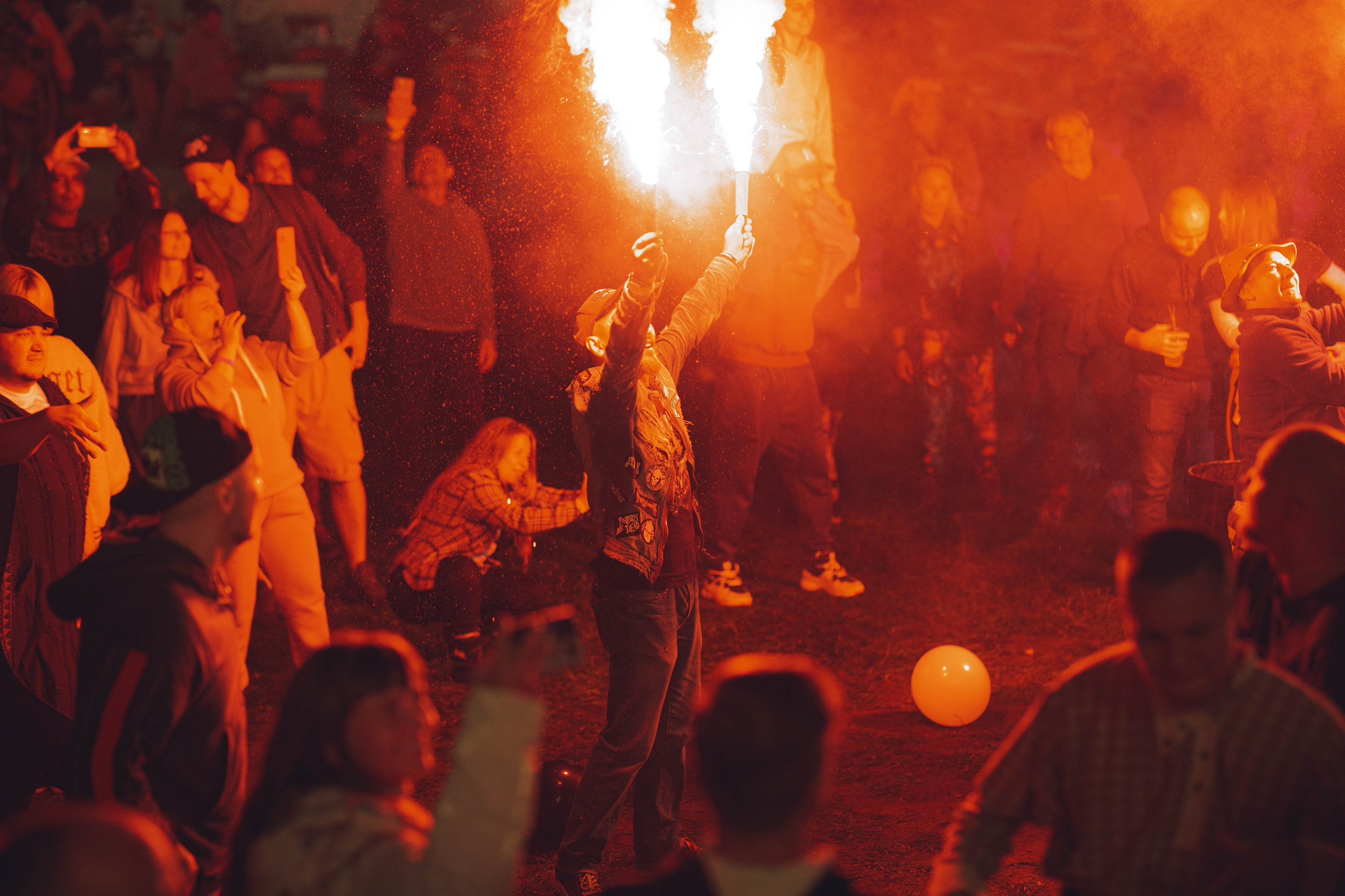 LONGLONG. Репортажный и портретный фотограф Михаил Мартиросян