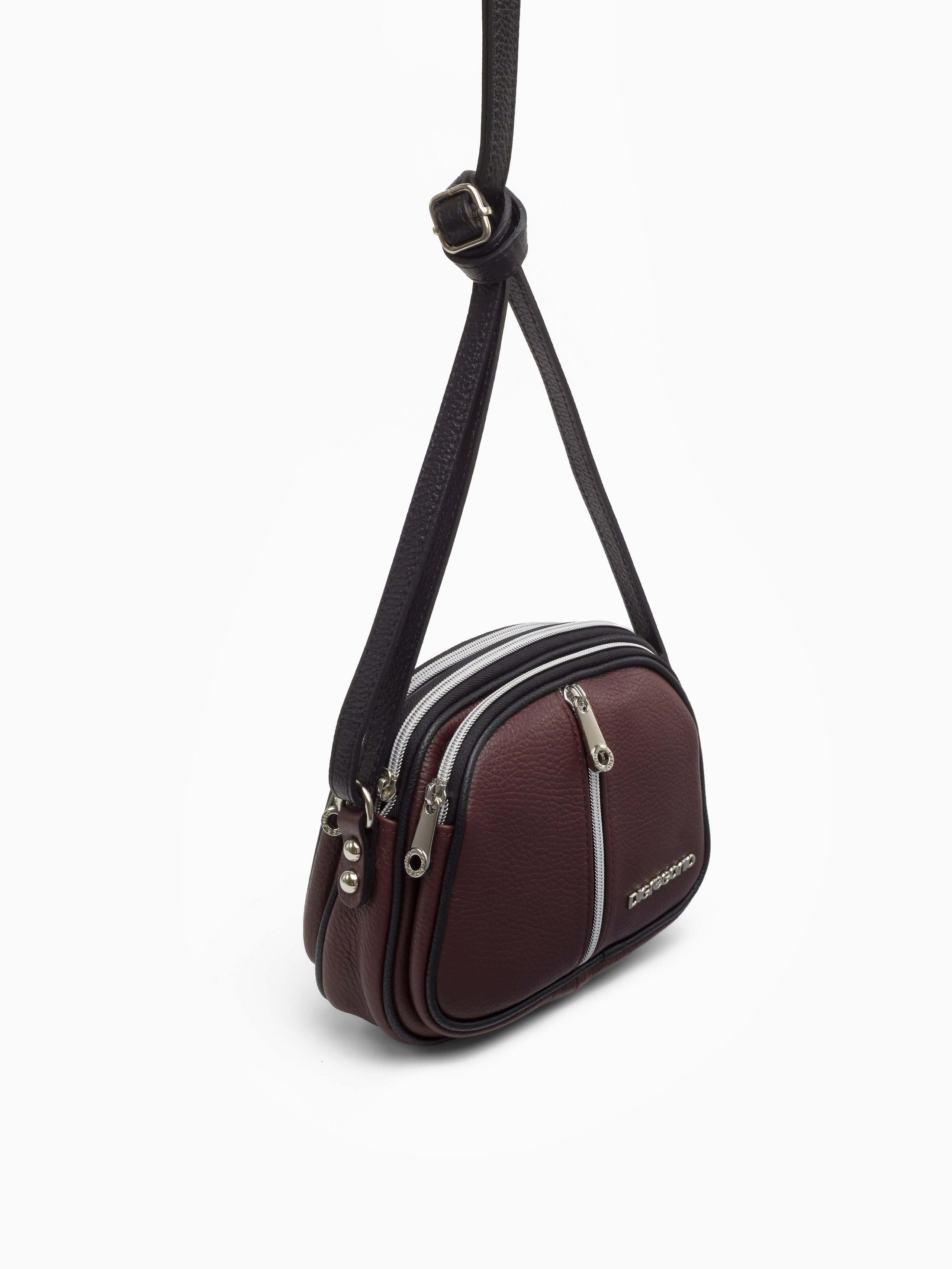 Сумки. Предметный фотограф, инфографика и видео в Санкт-Петербурге