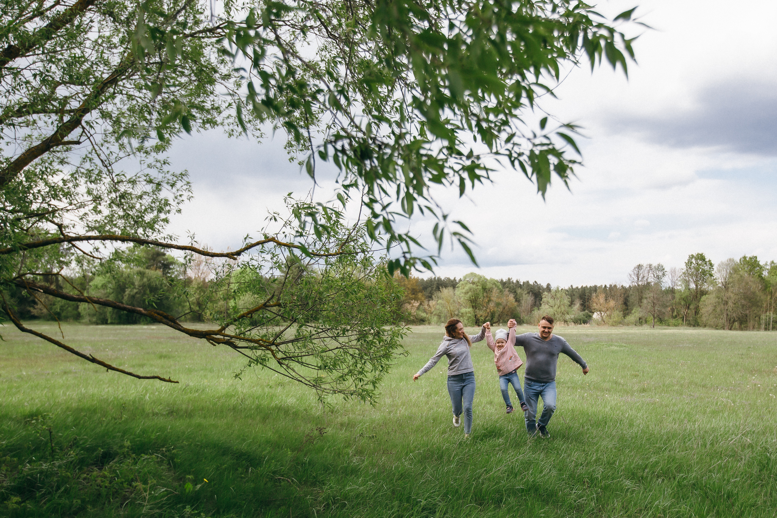 Семейная прогулочная фотосессия. Фотограф Петр Капралов