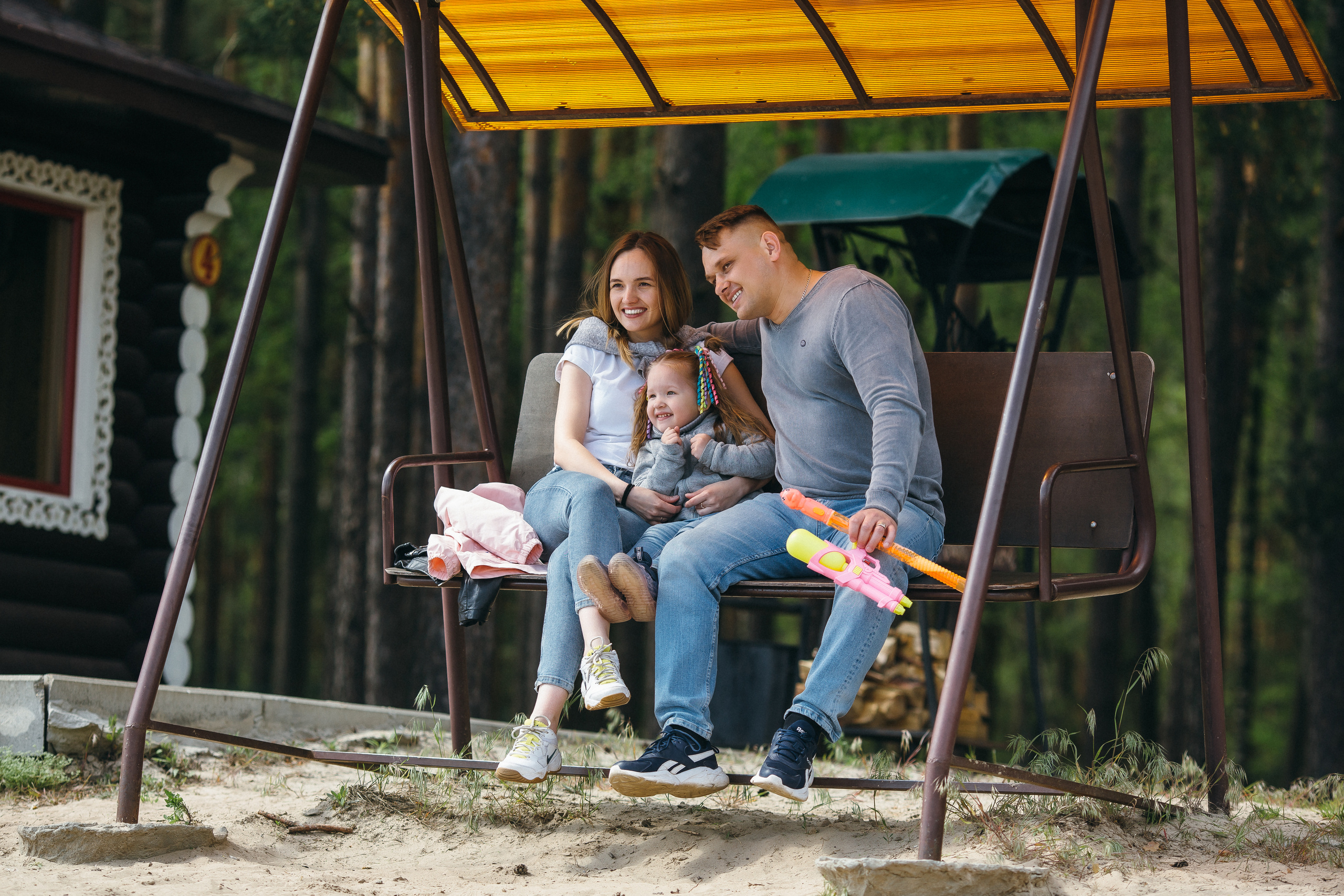 Семейная прогулочная фотосессия. Фотограф Петр Капралов