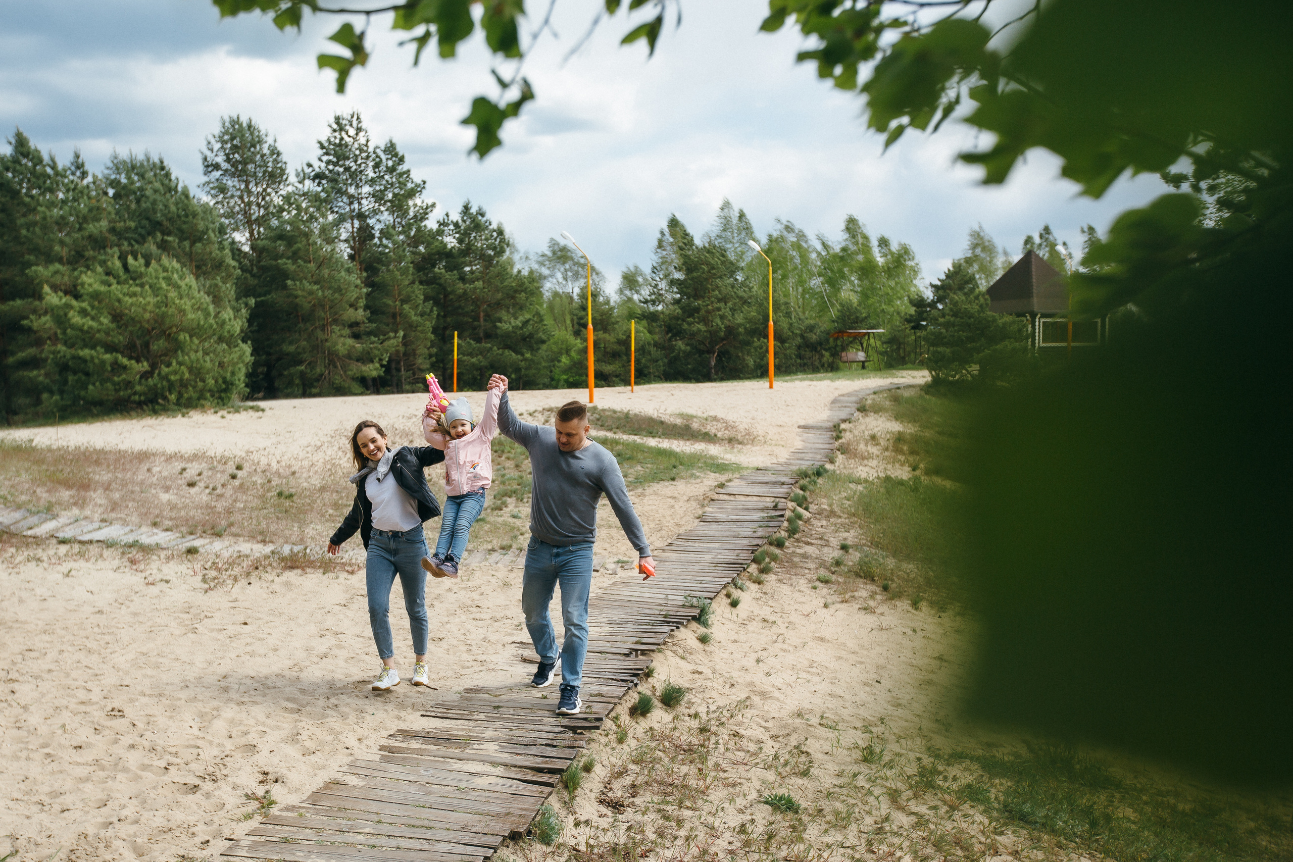 Семейная прогулочная фотосессия. Фотограф Петр Капралов