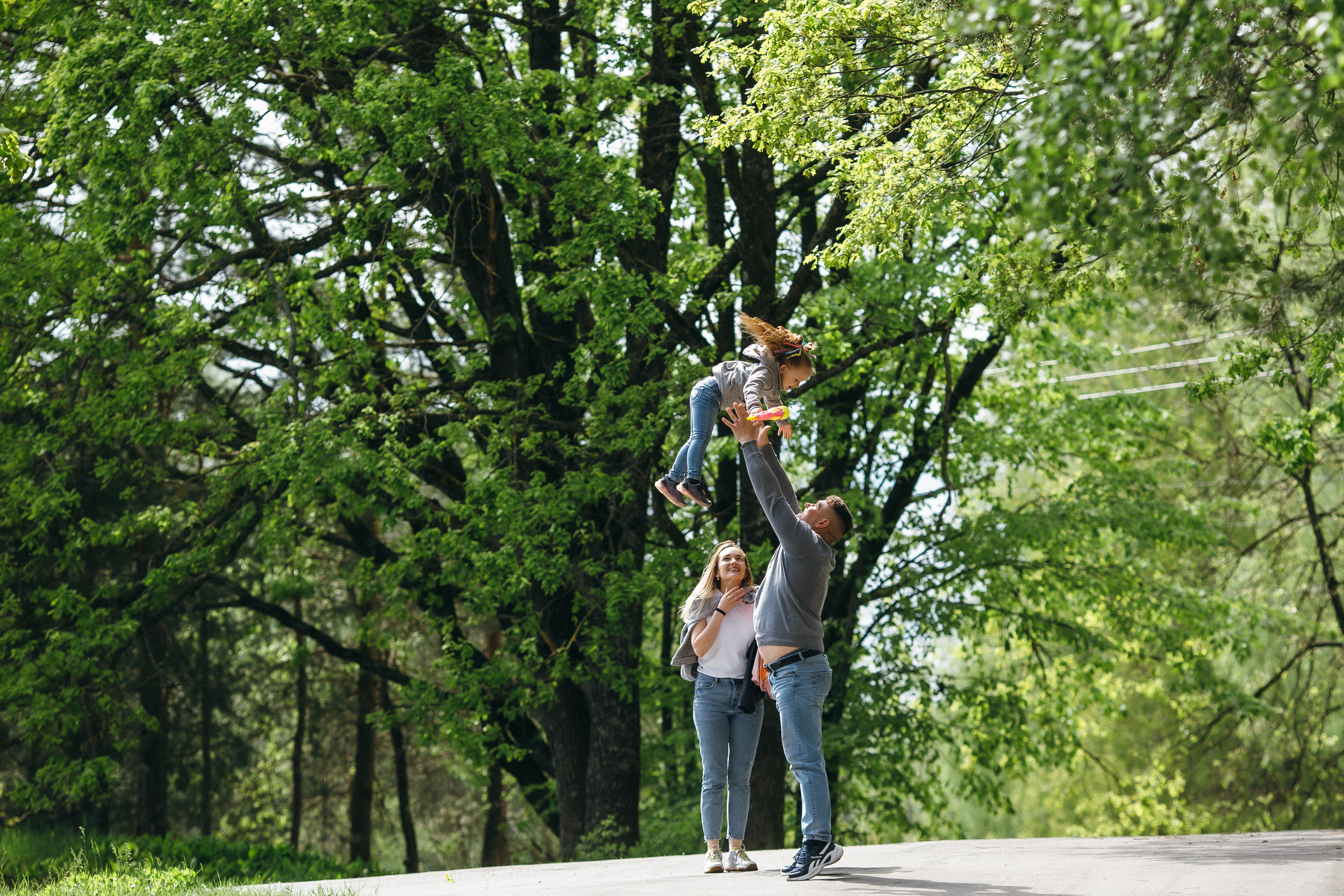 Семейная прогулочная фотосессия. Фотограф Петр Капралов