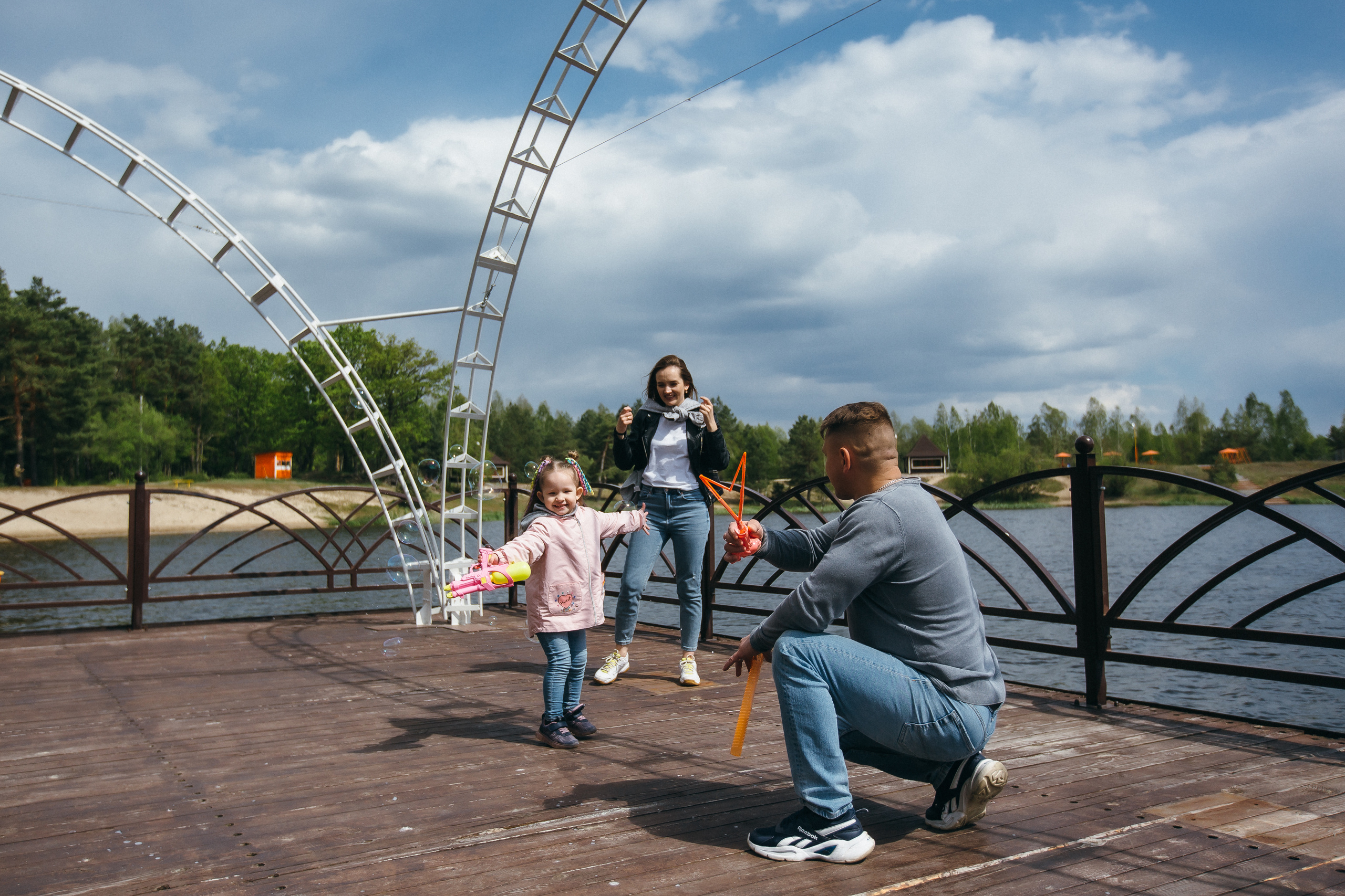 Семейная прогулочная фотосессия. Фотограф Петр Капралов