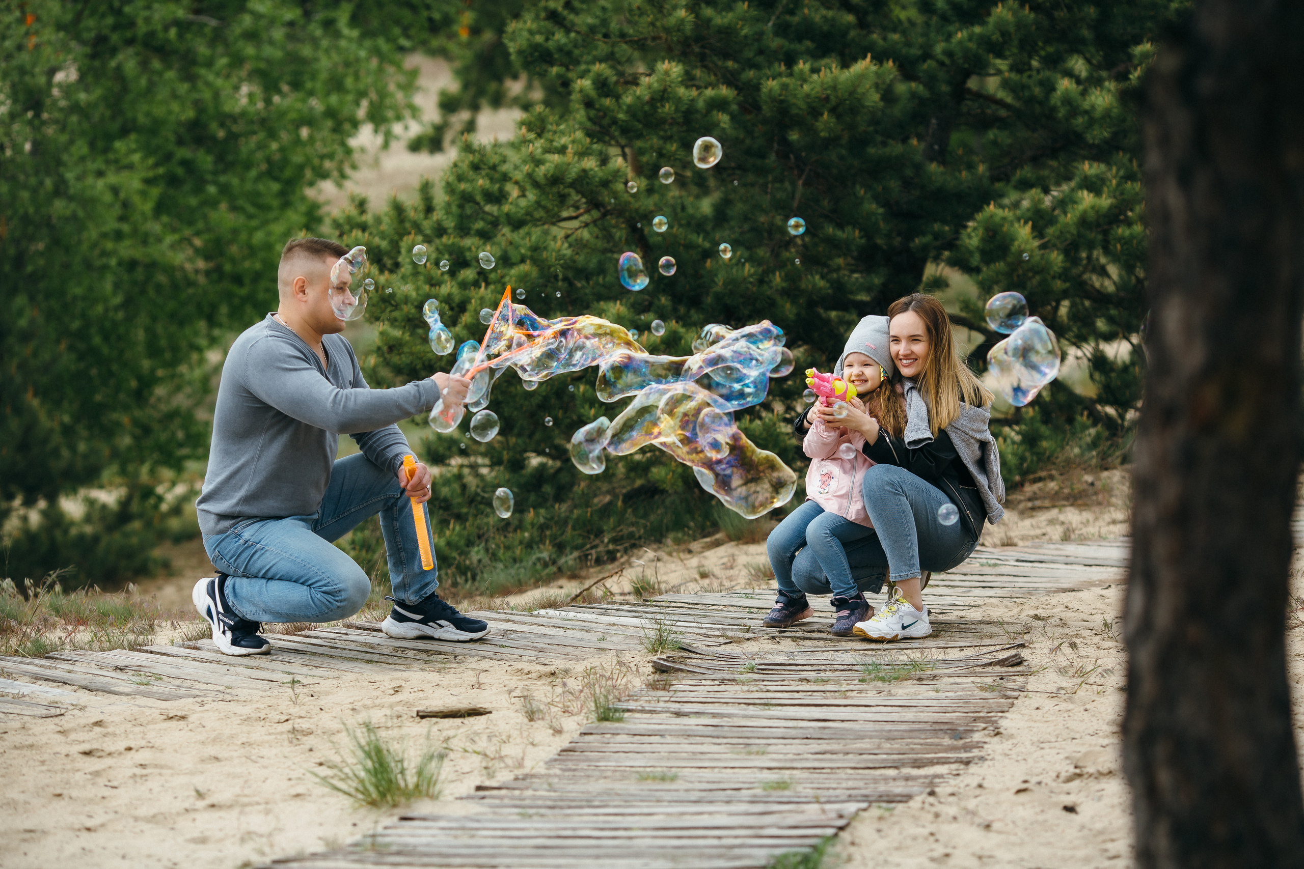 Семейная прогулочная фотосессия. Фотограф Петр Капралов