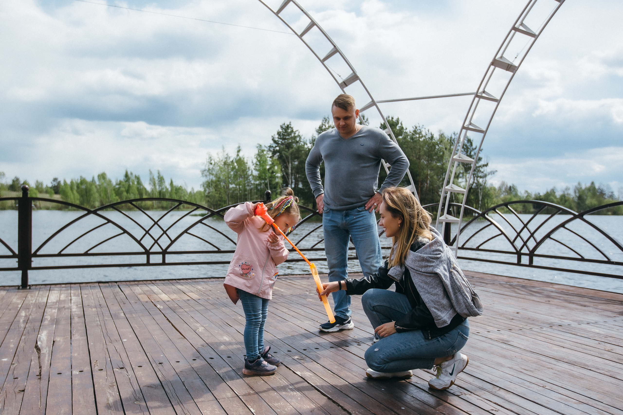 Семейная прогулочная фотосессия. Фотограф Петр Капралов