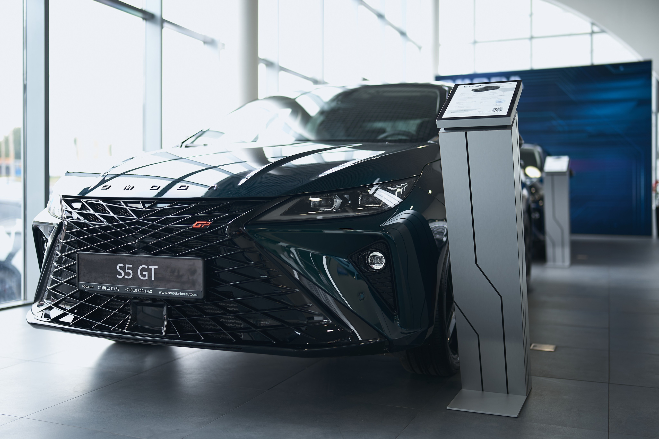 Автосалон «Боравто». Фотограф Олег Сотник