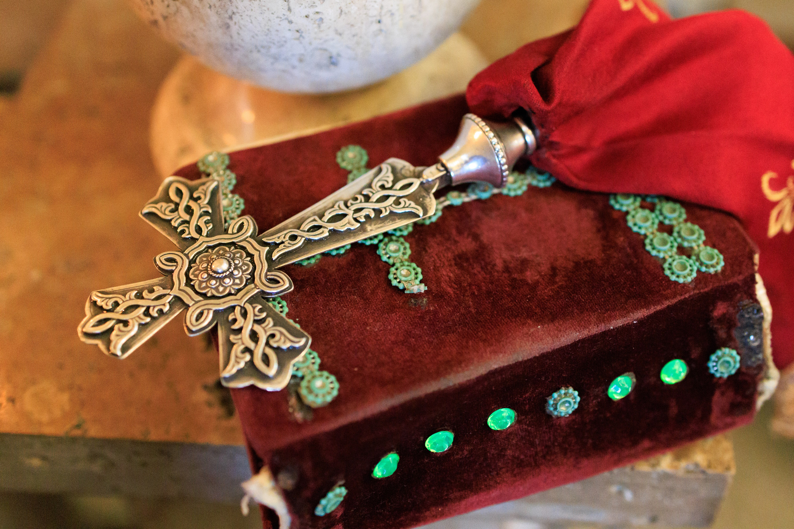 Фотосъёмка таинства крещения и крестин в городах Я фотограф снимающий венчания в городах Минеральные Воды, Пятигорск, Кисловодск, Ессентуки,. Репортажный и свадебный фотограф Пятигорск и КМВ