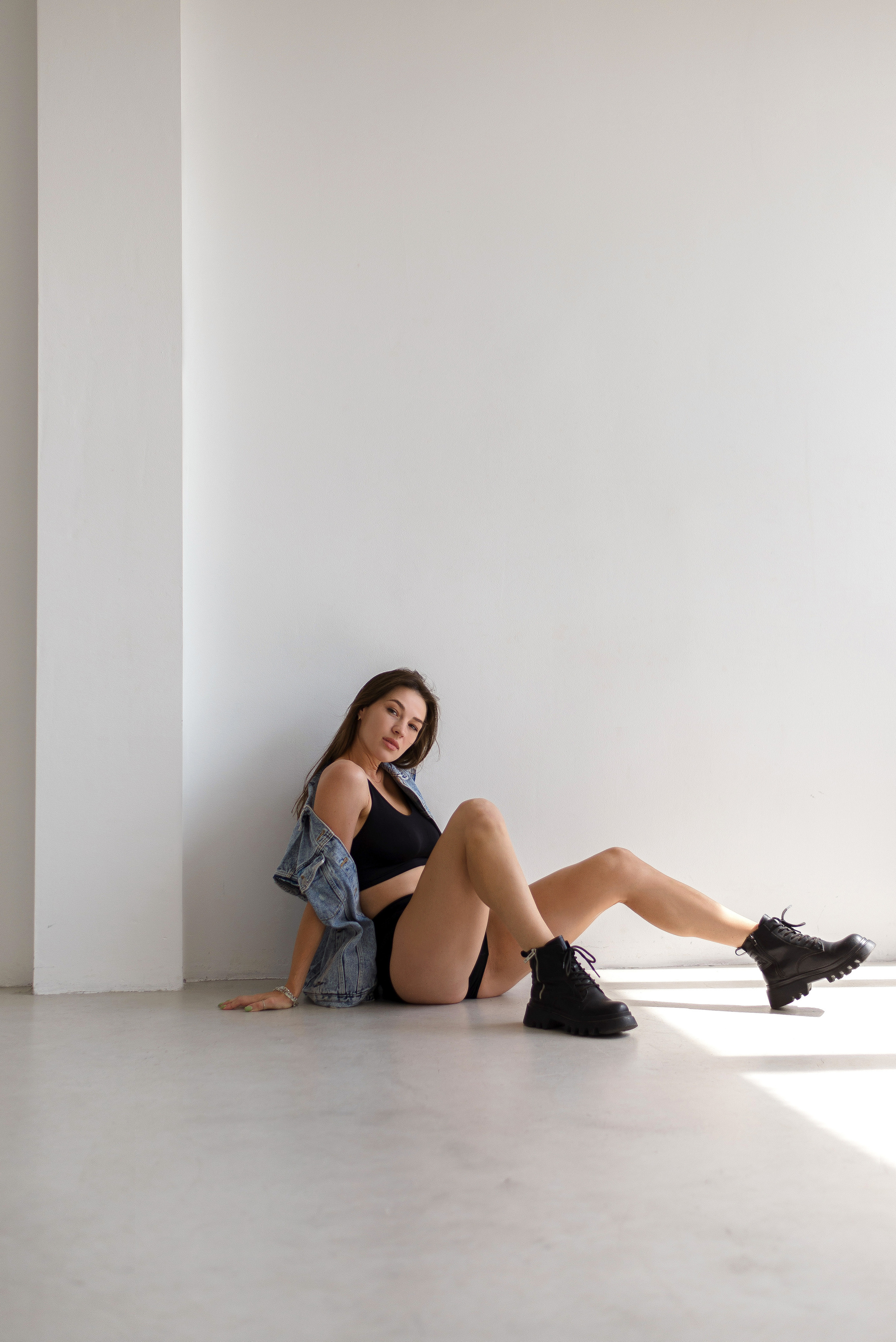 Смотреть серию. ЖЕНСКИЙ ФОТОГРАФ КРИСТИНА ВИГЕЛЬ