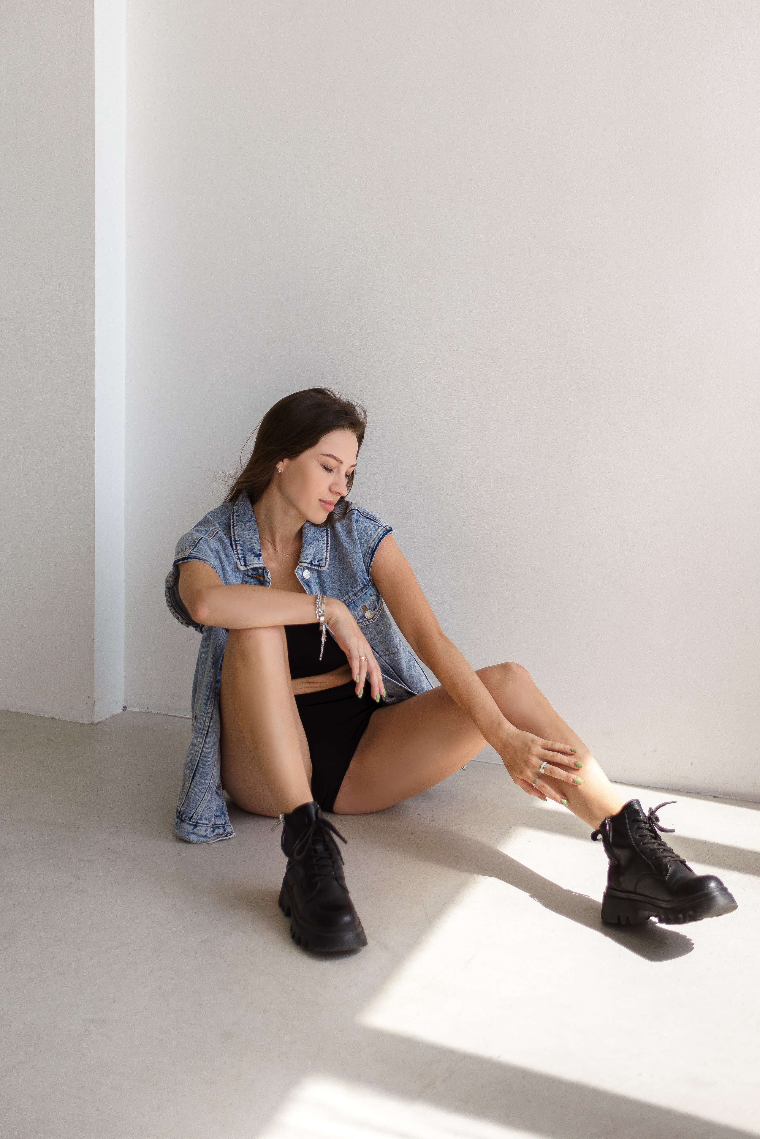 Смотреть серию. ЖЕНСКИЙ ФОТОГРАФ КРИСТИНА ВИГЕЛЬ