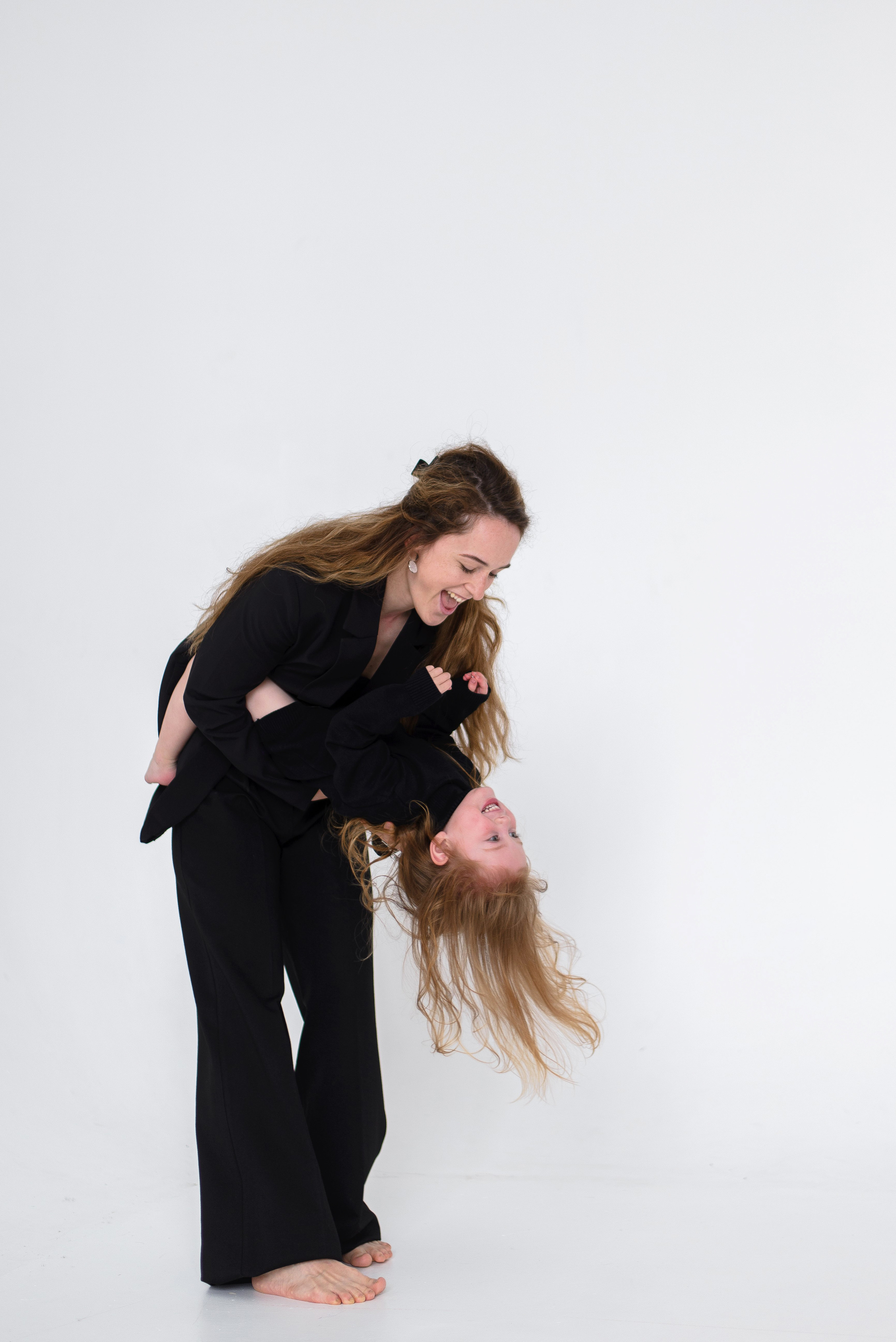 Смотреть серию. ЖЕНСКИЙ ФОТОГРАФ КРИСТИНА ВИГЕЛЬ