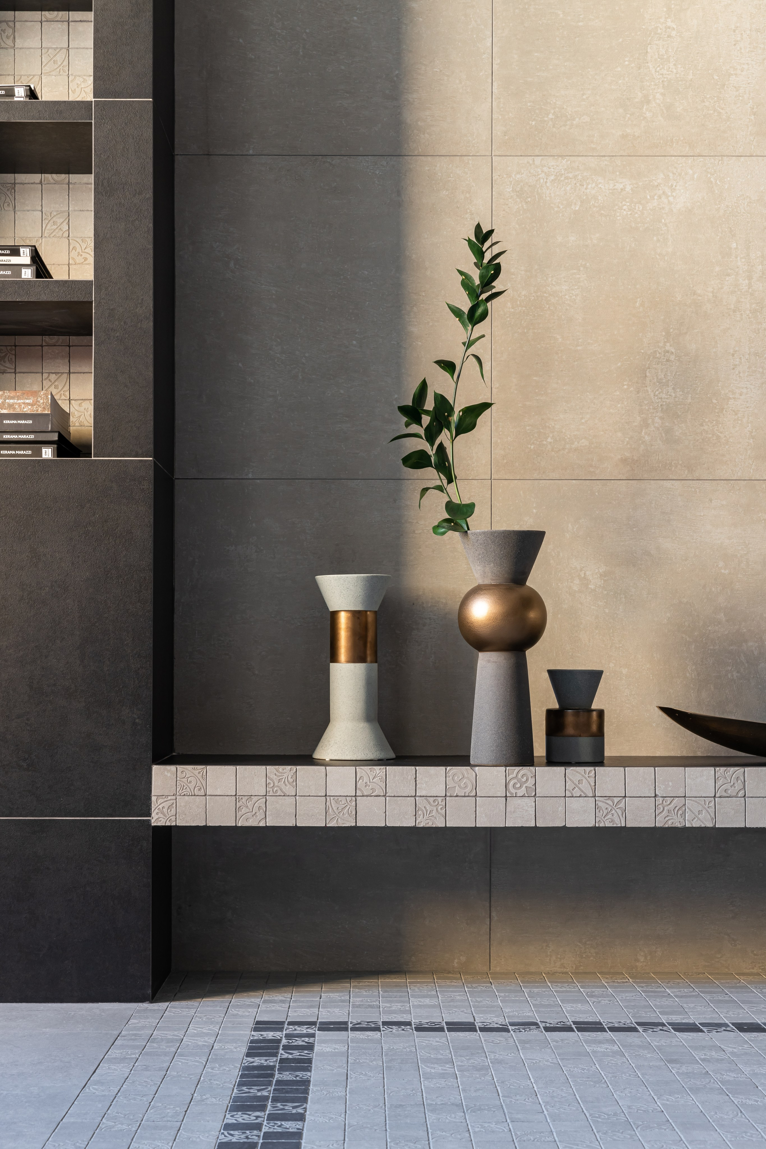 Флагманский магазин KERAMA MARAZZI, г. Киров. Дизайнер\стилист Анна Исупова. Иван Благушин. Интерьерный и архитектурный фотограф в Москве и Санкт-Петербурге