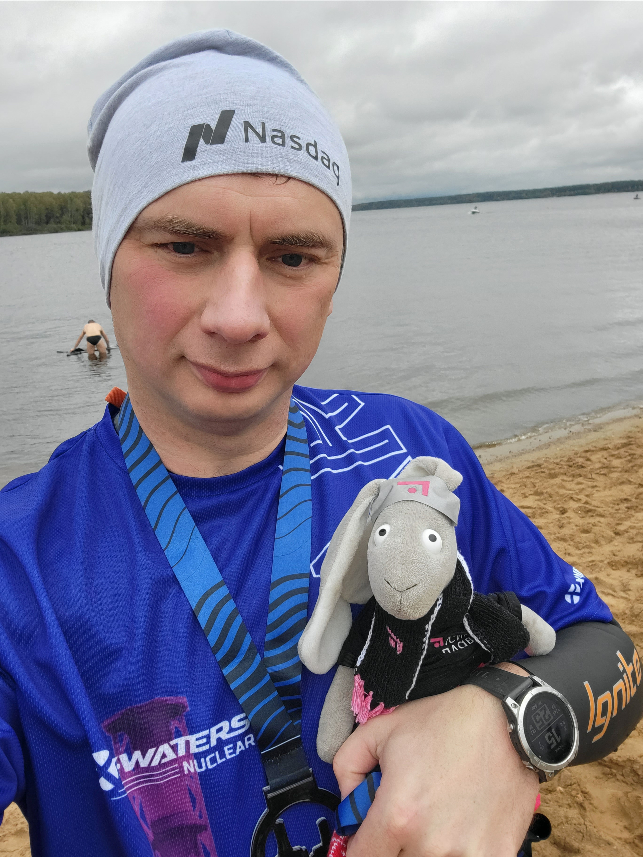 Спортсмены с первых дистанций разъехались, пляж пустеет. И нам пора догонять остальных в Смоленске