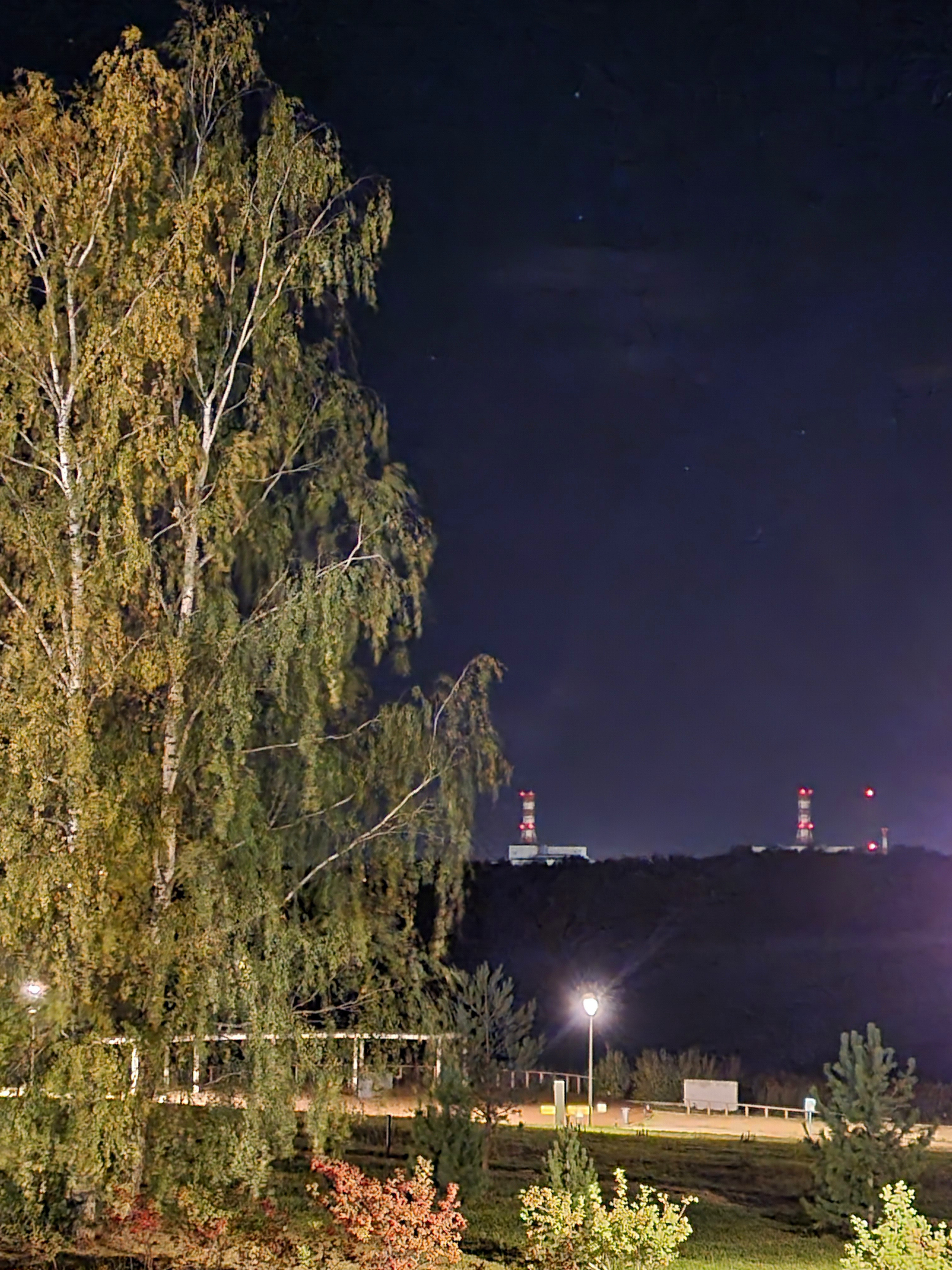 Напротив атомпарка - САЭС. Здесь нам плыть завтра, а мне - дважды.