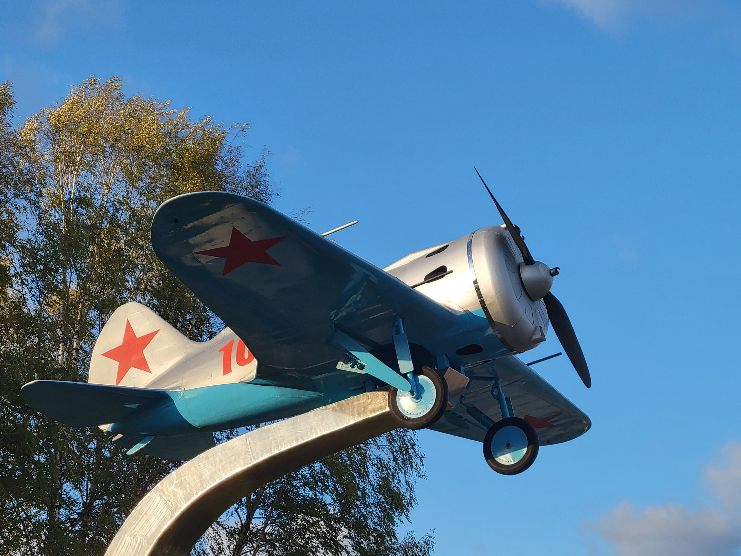 Вечерняя прогулка по городу - курган Славы. И-16