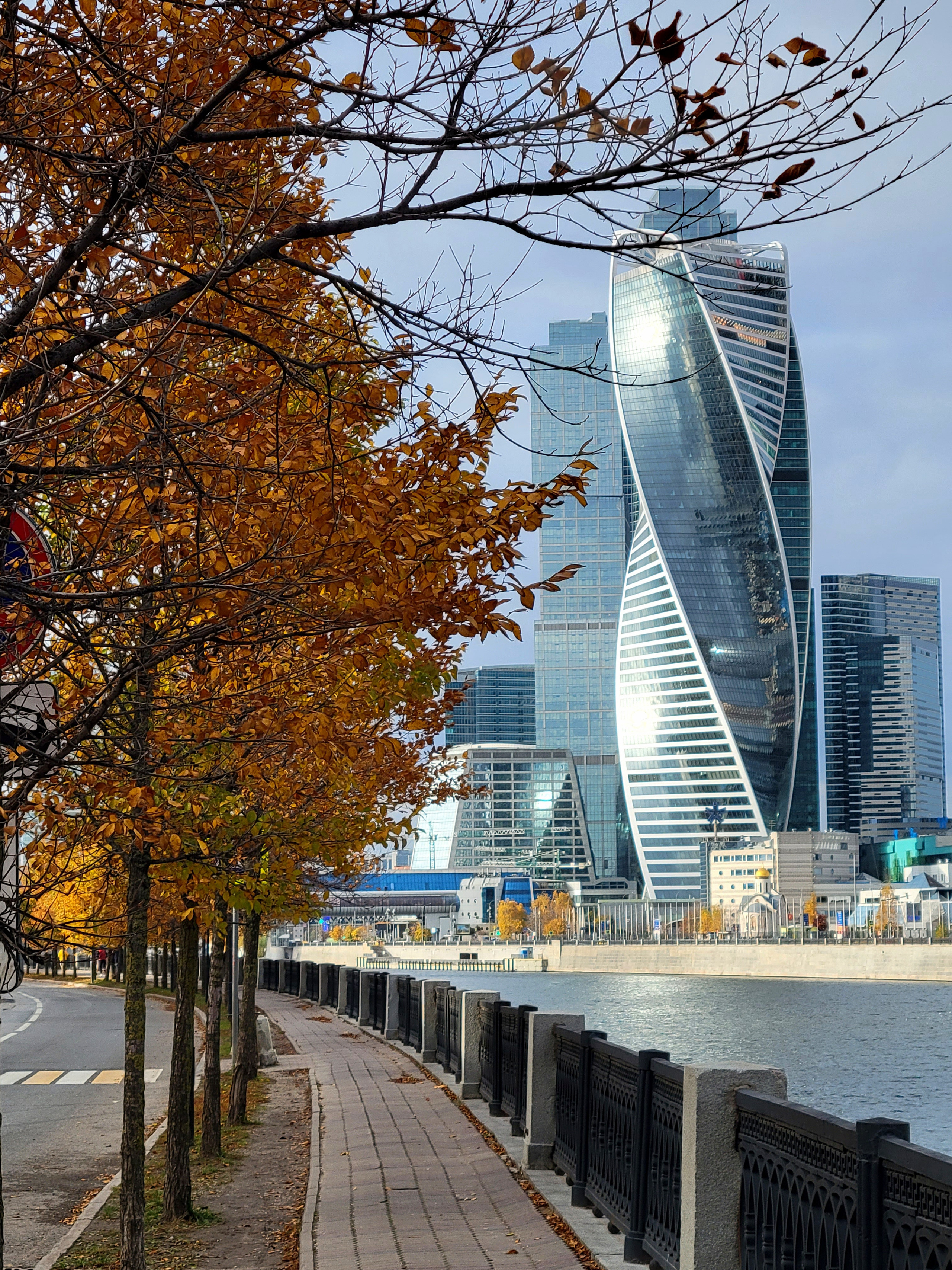 Тихая набережная Тараса Шевченко